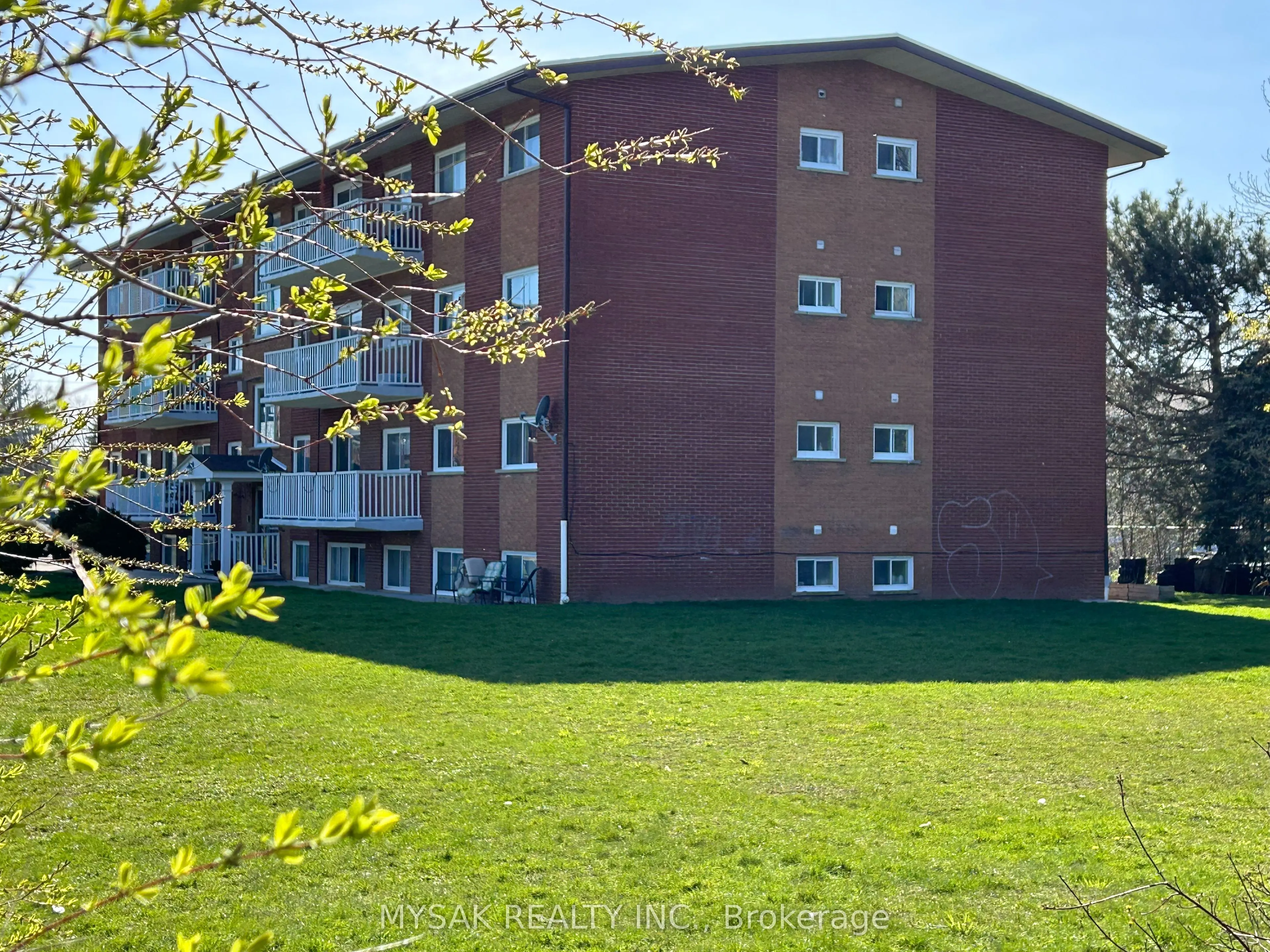 497 Victoria Road N