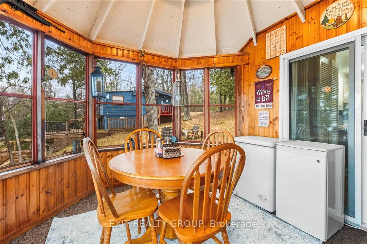 82 Canal Road