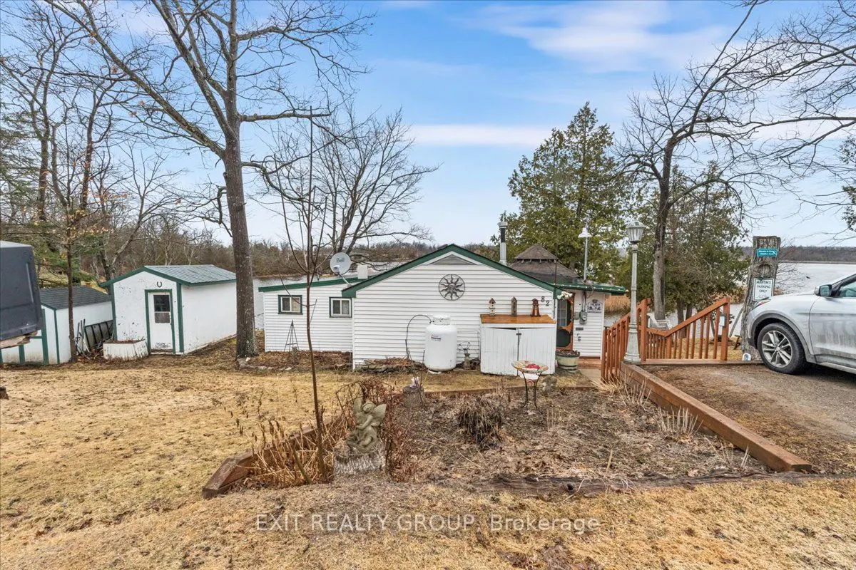 82 Canal Road