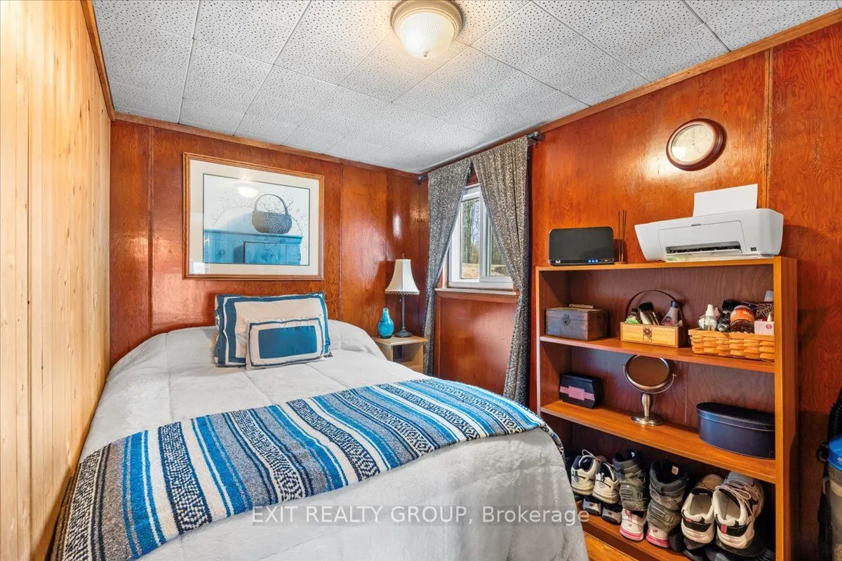 82 Canal Road