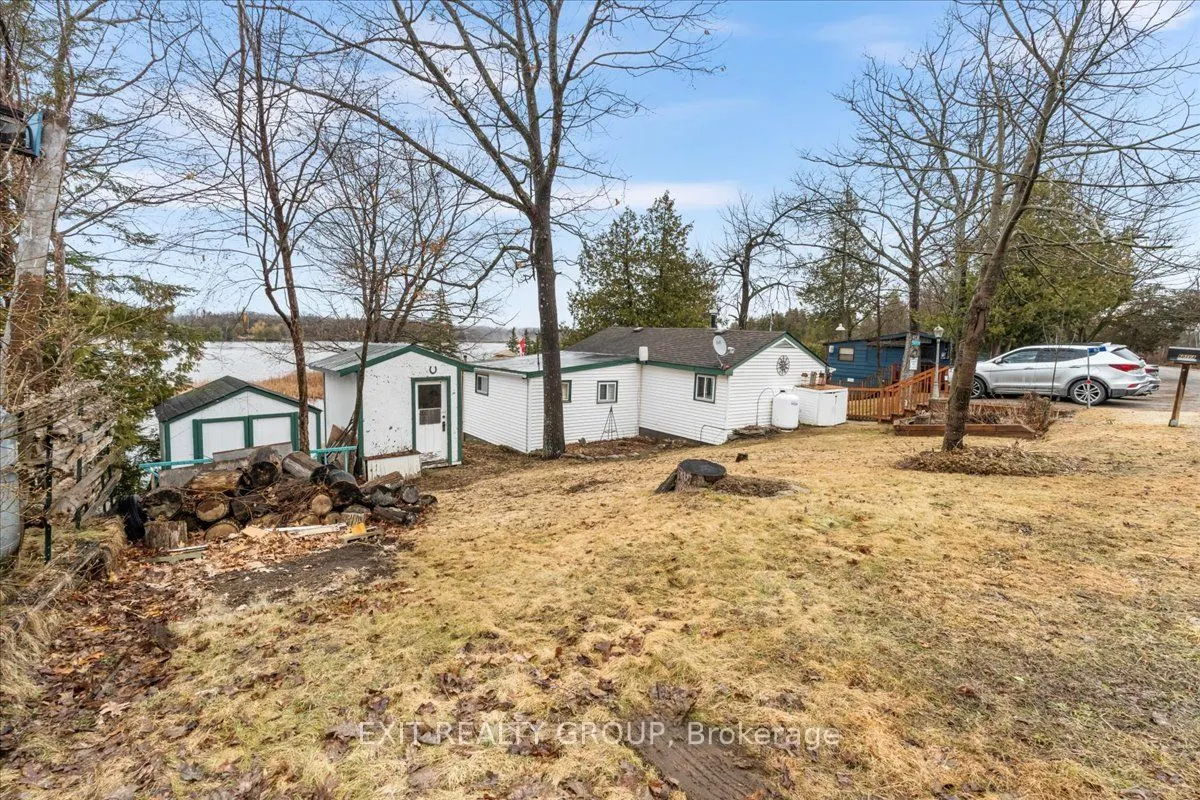 82 Canal Road
