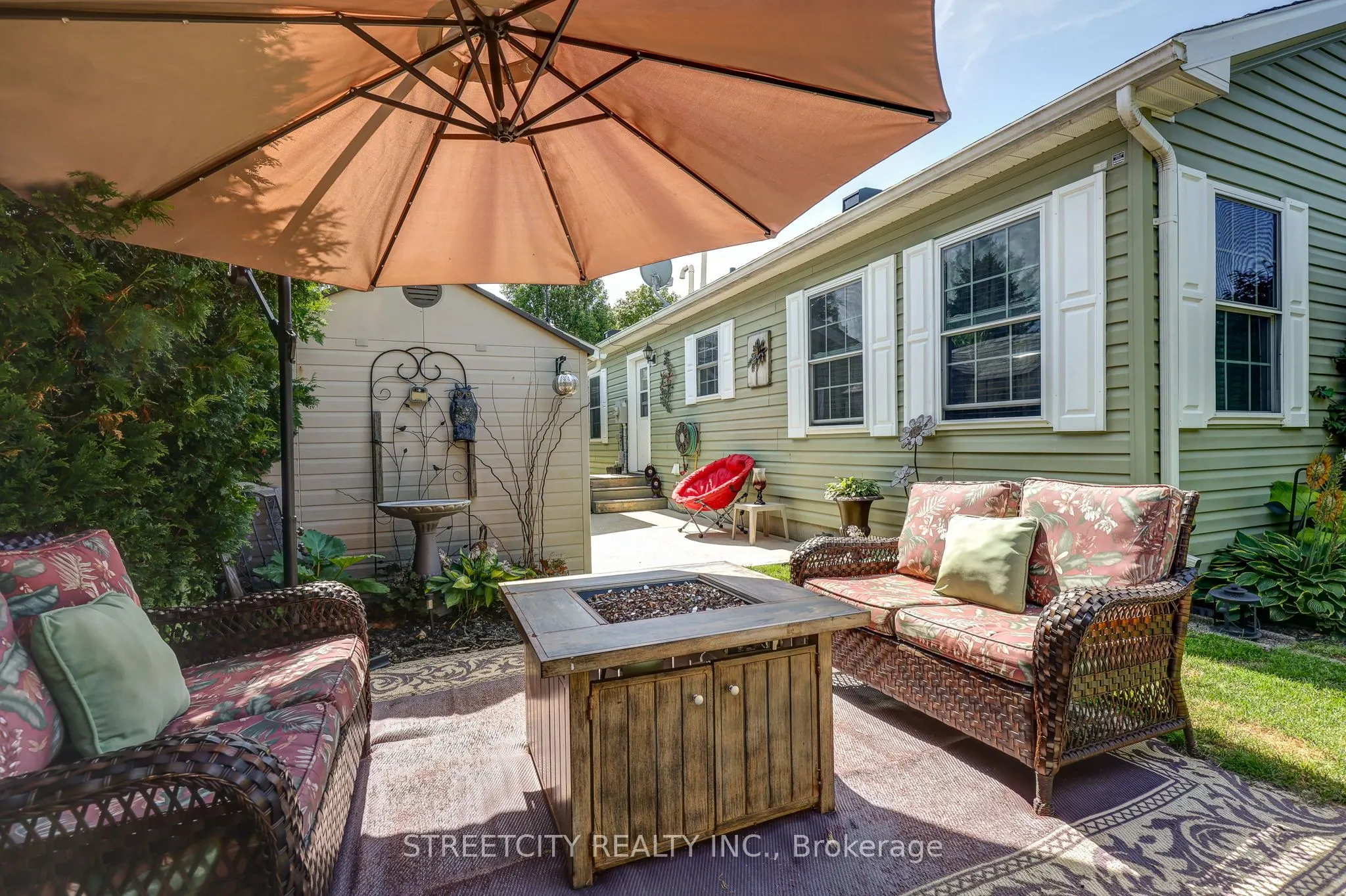481 Richard Crescent