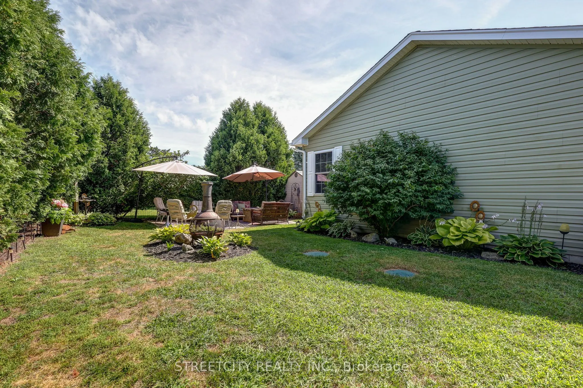 481 Richard Crescent