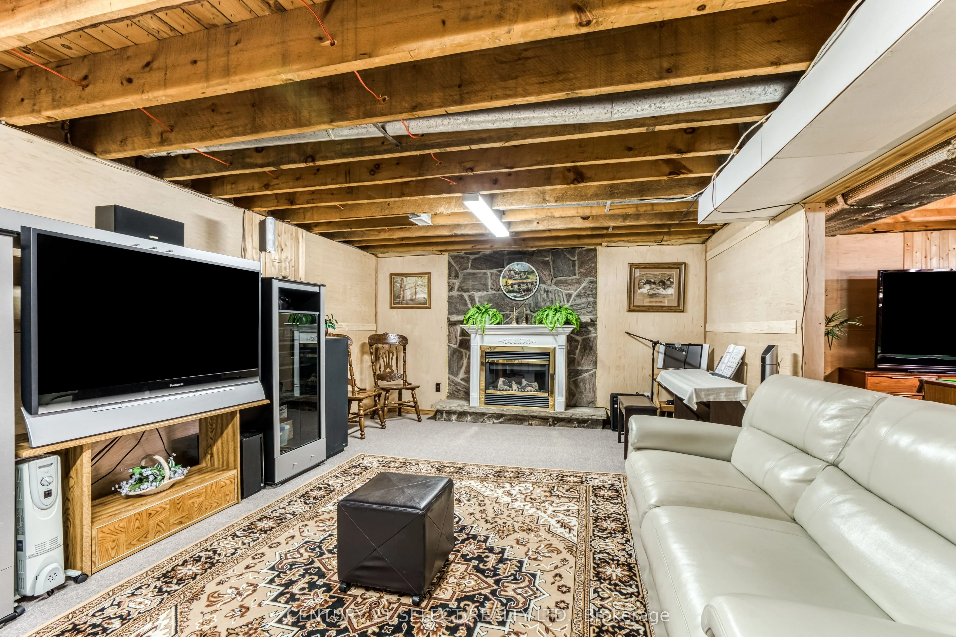 95 Dufferin Street