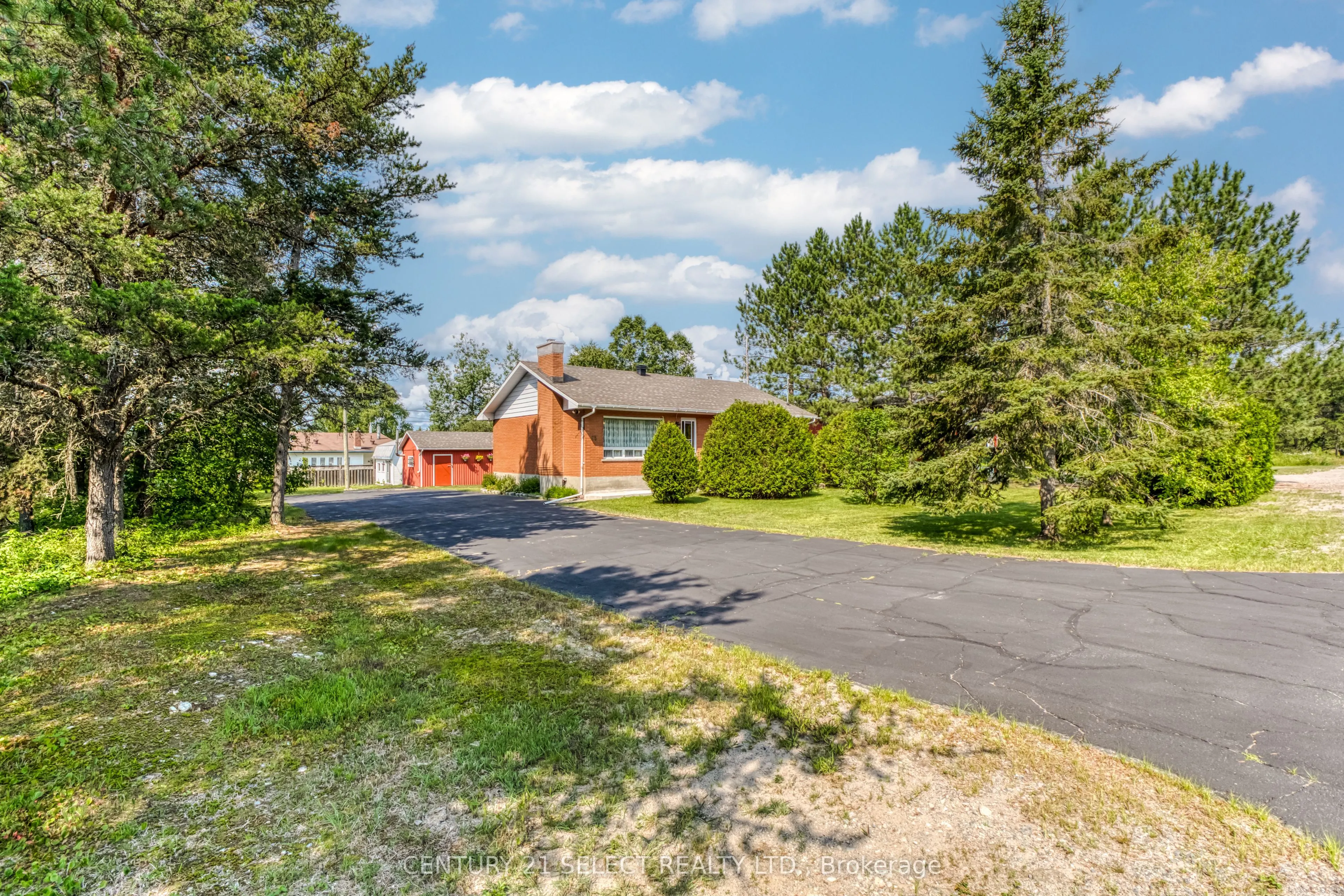 95 Dufferin Street