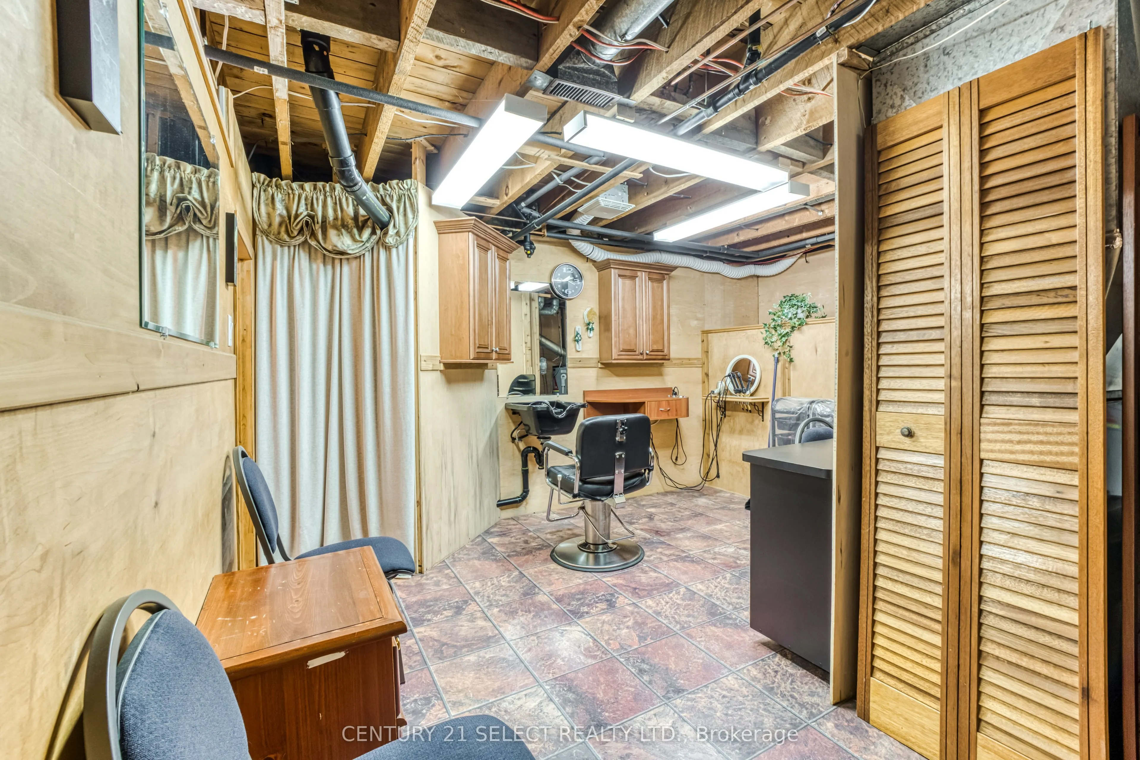 95 Dufferin Street