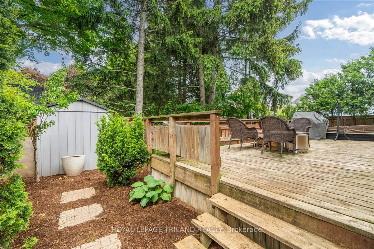 215 Deruiter Drive