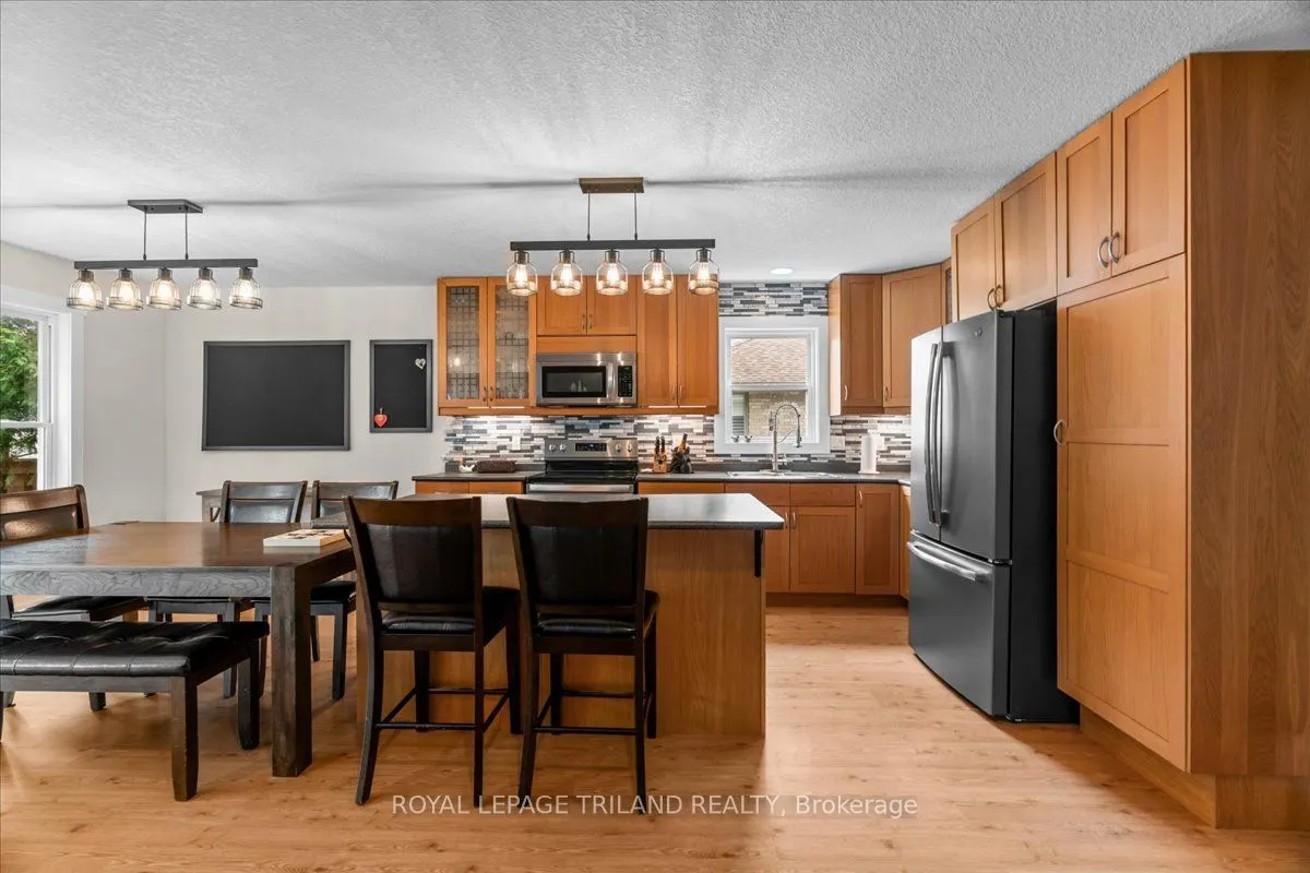 215 Deruiter Drive