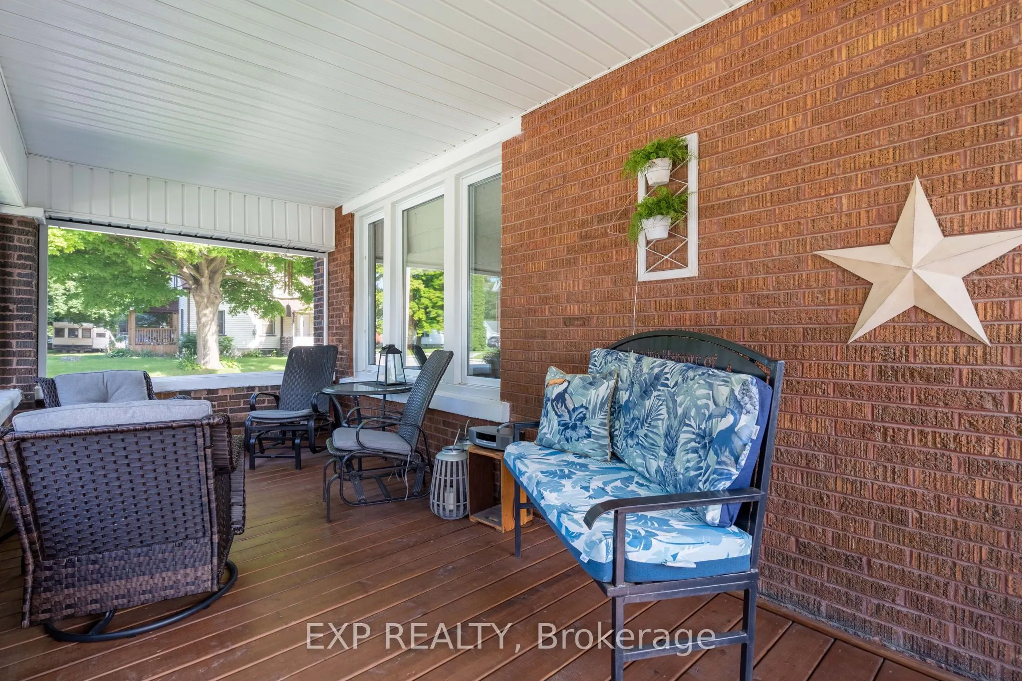 247 Furnival Road