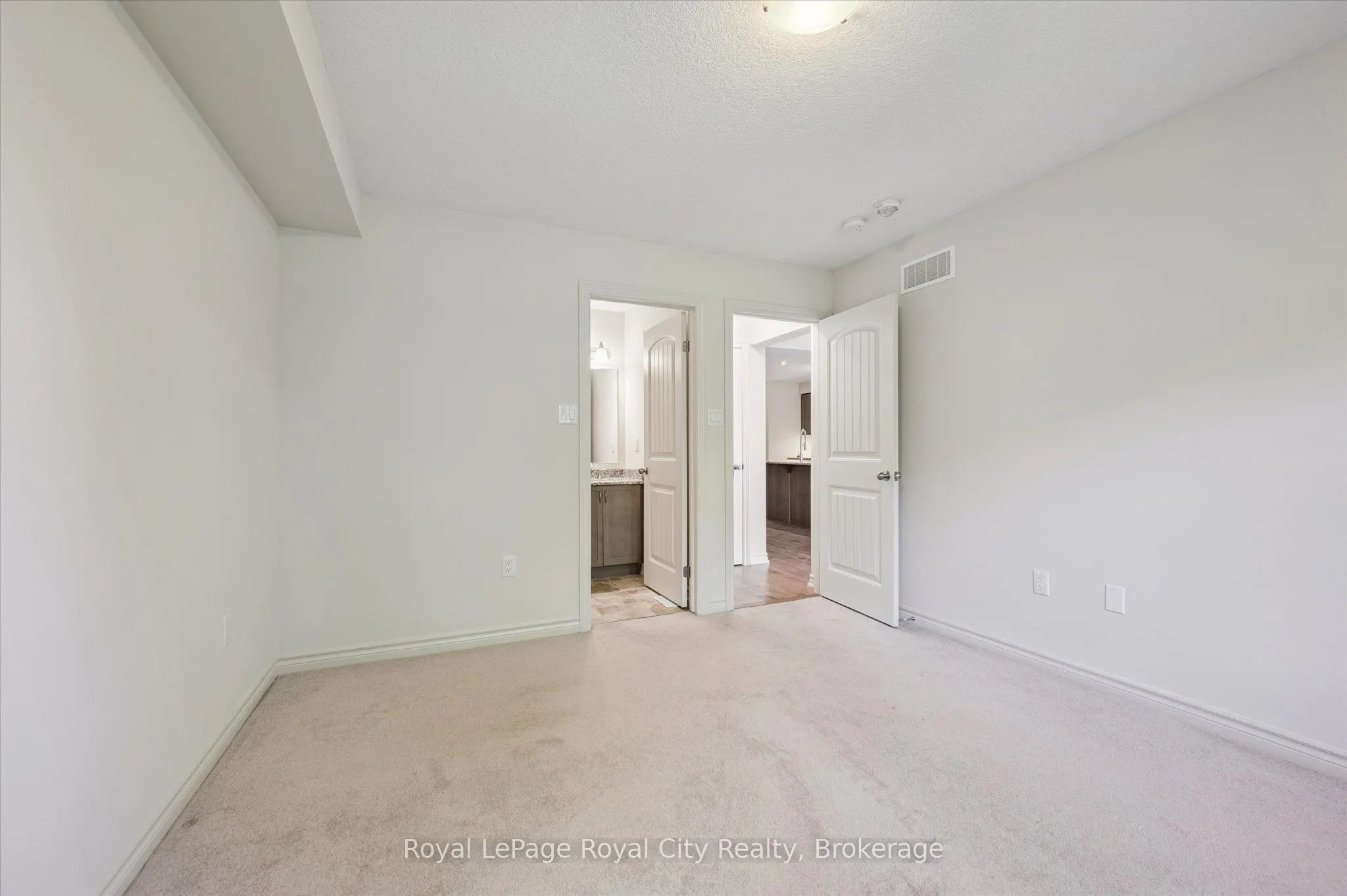 52 Aberdeen Street, #31