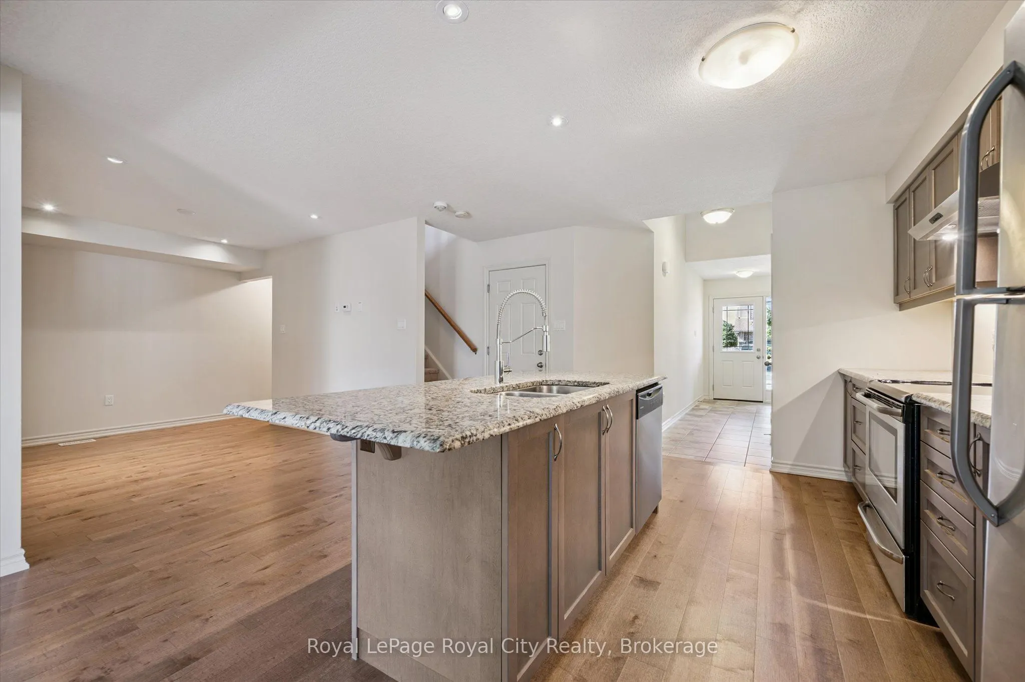 52 Aberdeen Street, #31