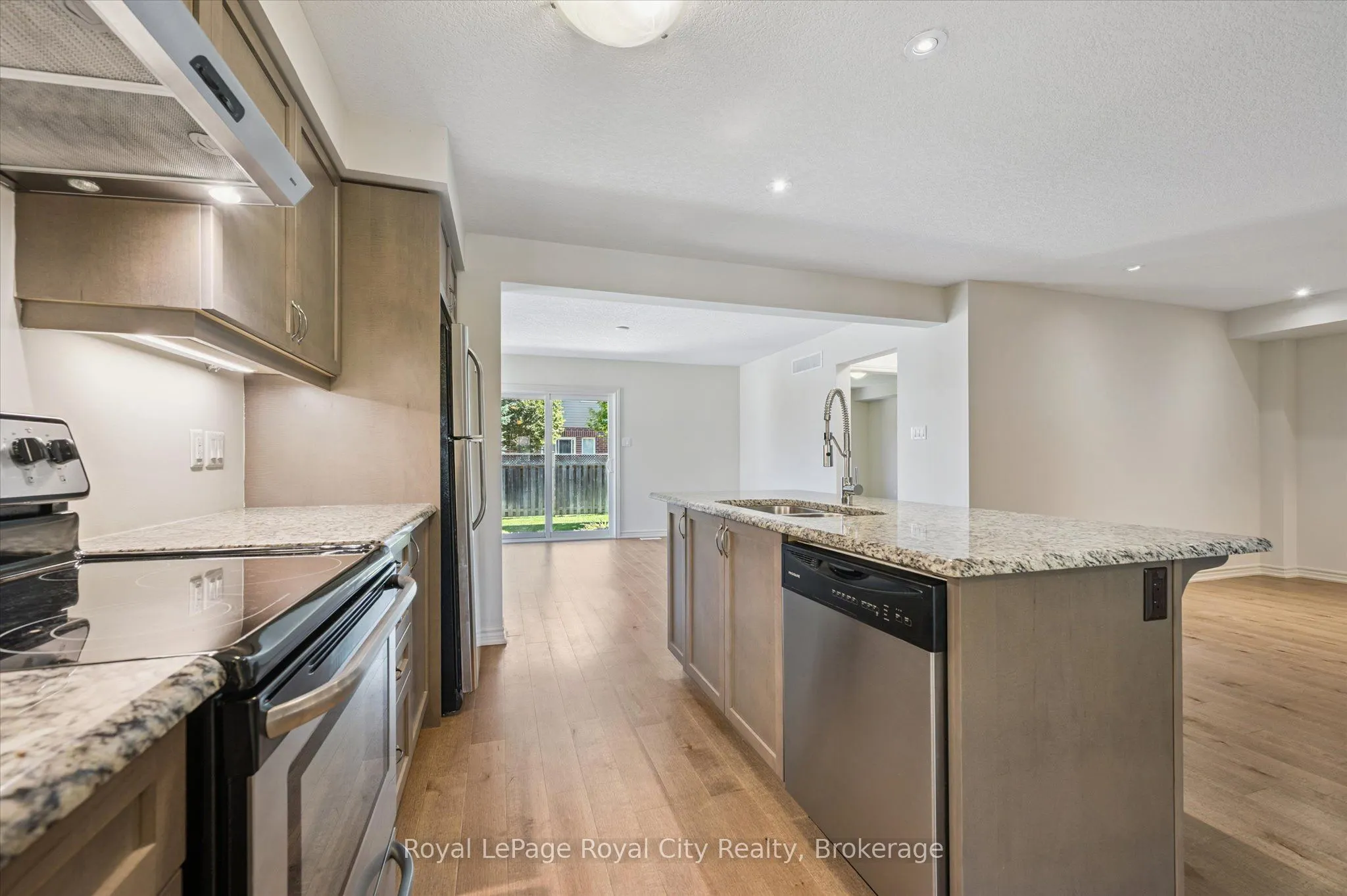 52 Aberdeen Street, #31