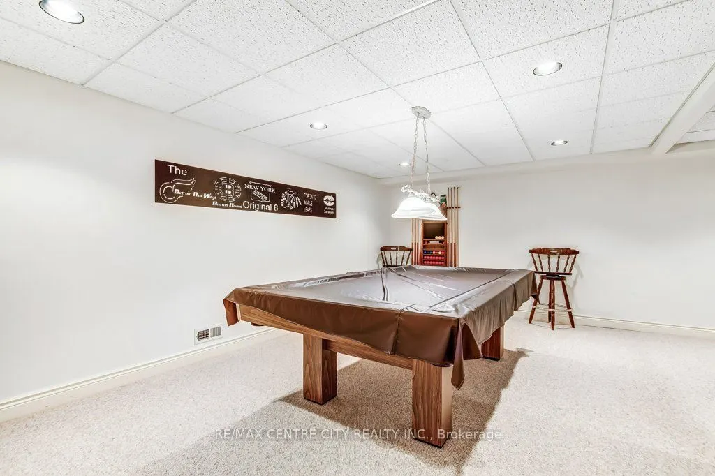 1200 Riverside Drive, #27