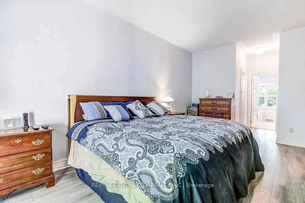 1200 Riverside Drive, #27