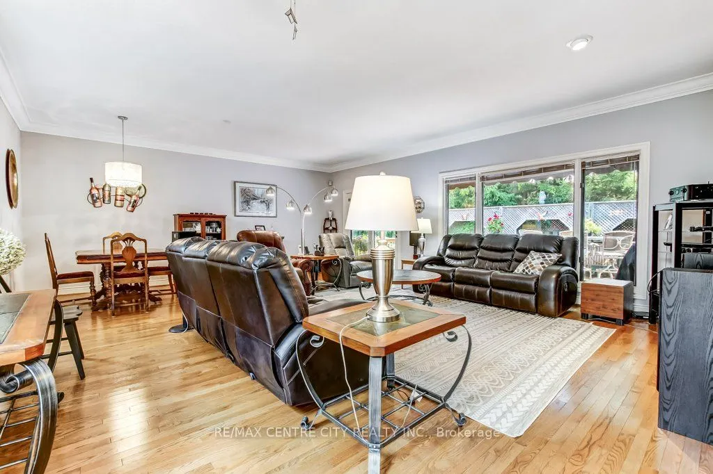 1200 Riverside Drive, #27