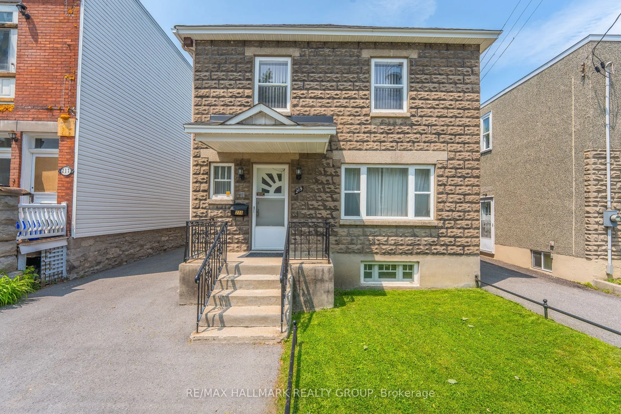 219 Bruyère Street