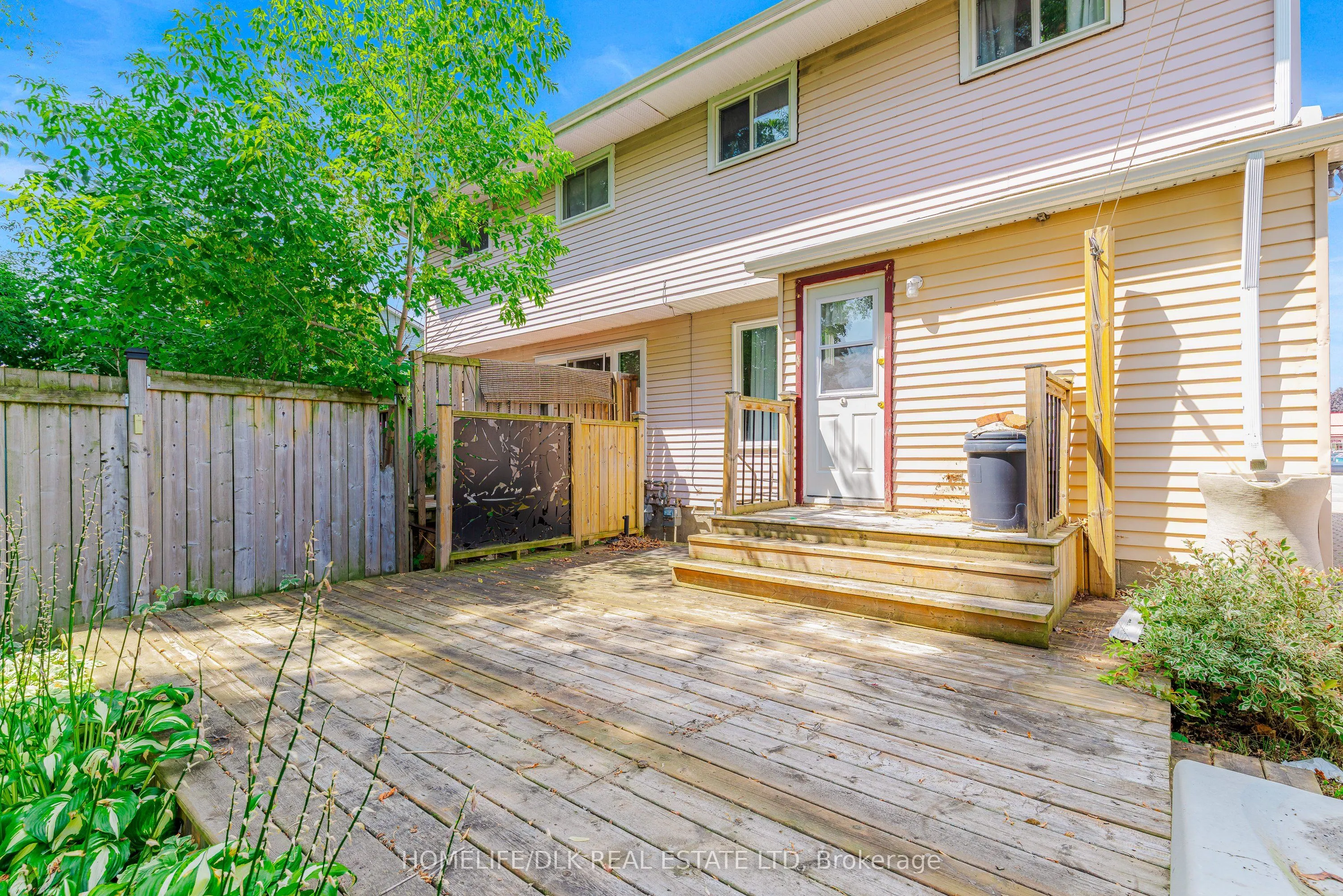 751 Laurier Boulevard