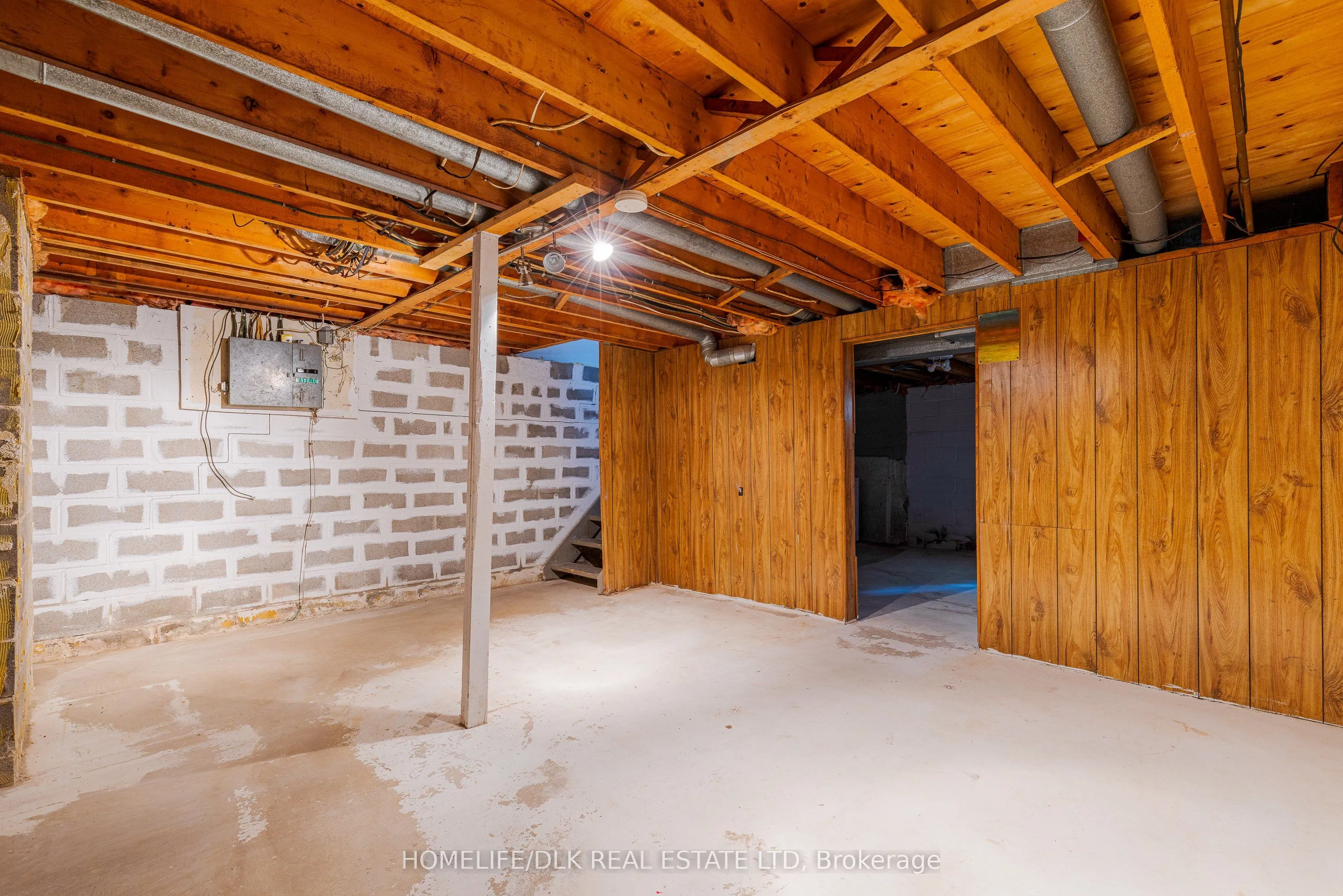 751 Laurier Boulevard