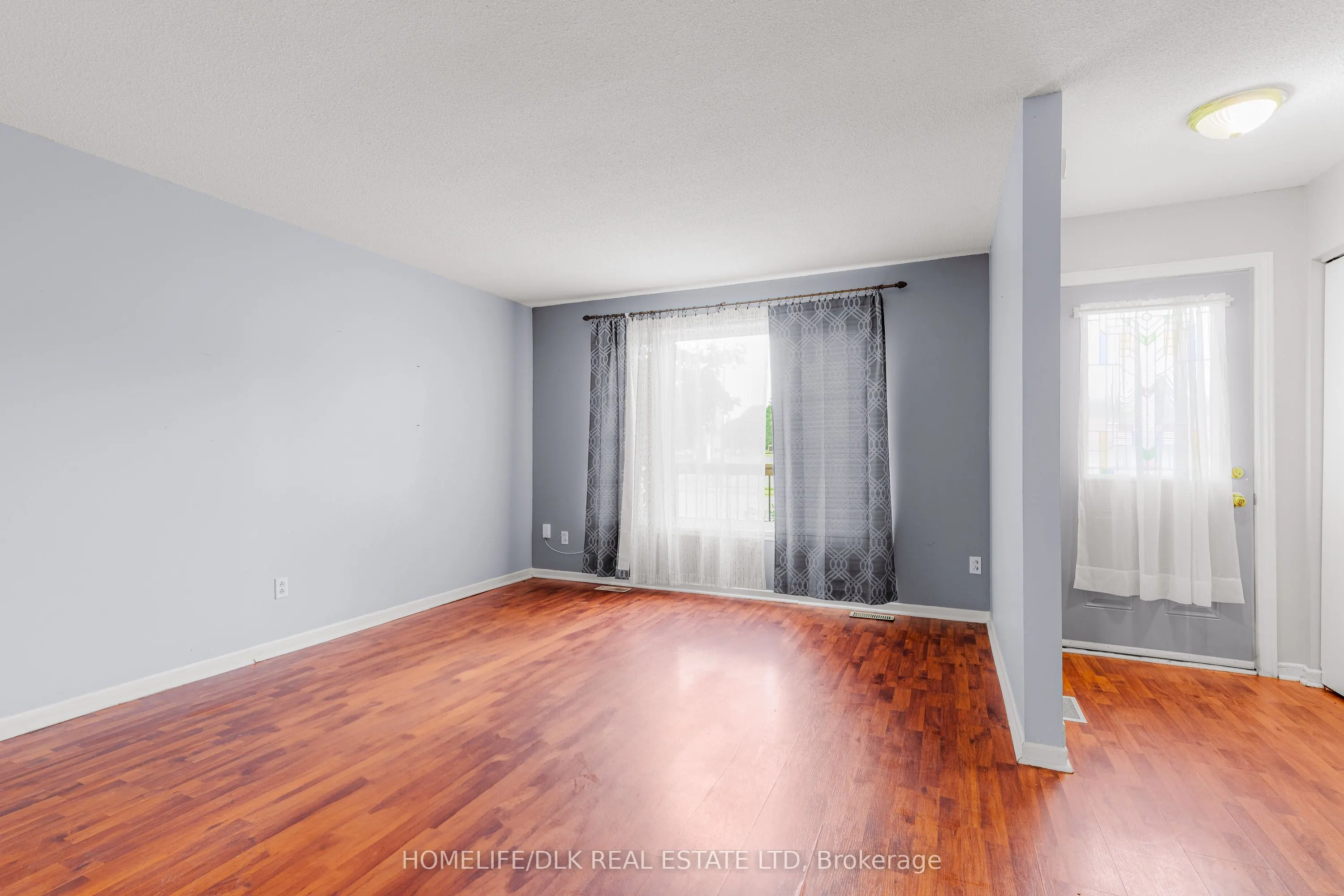 751 Laurier Boulevard