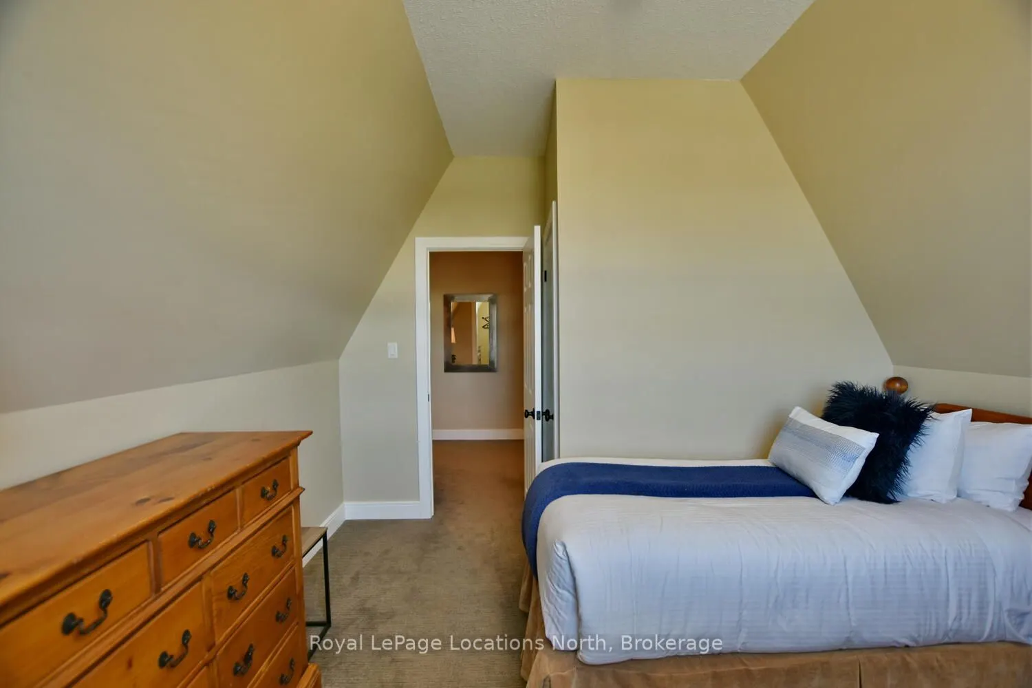 170 Snowbridge Way, #223