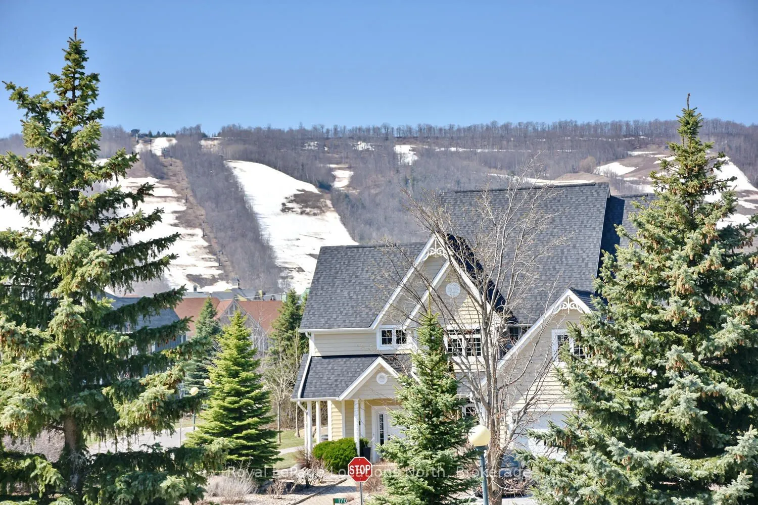 170 Snowbridge Way, #223