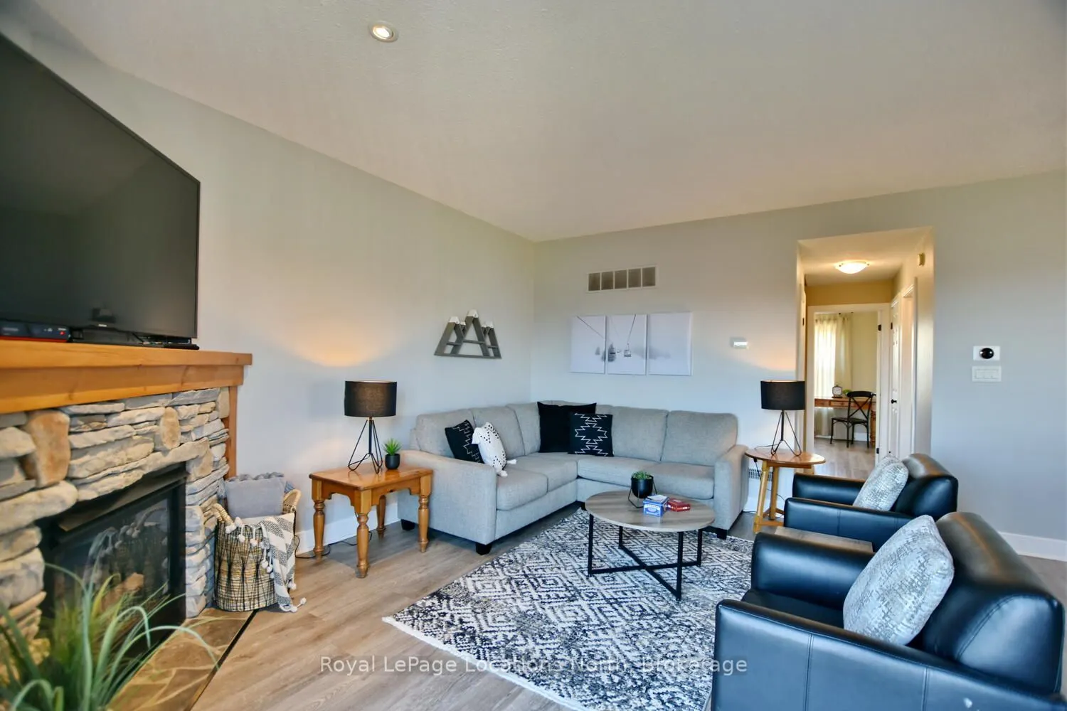 170 Snowbridge Way, #223