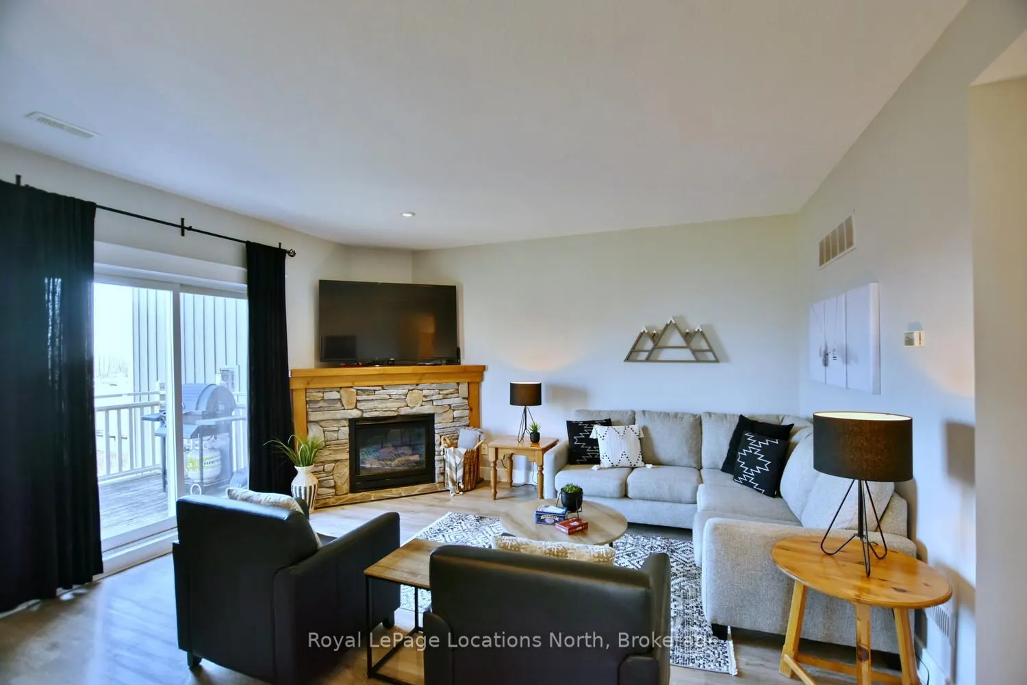 170 Snowbridge Way, #223