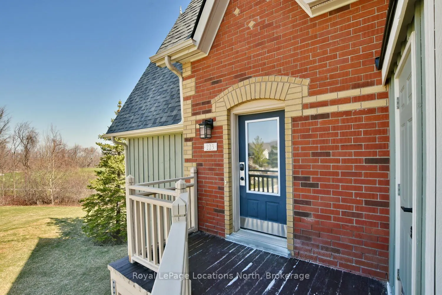 170 Snowbridge Way, #223