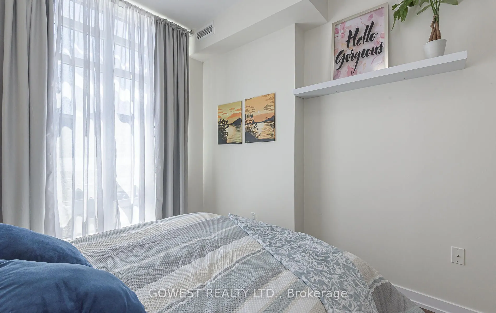 125 Shoreview Place, #301