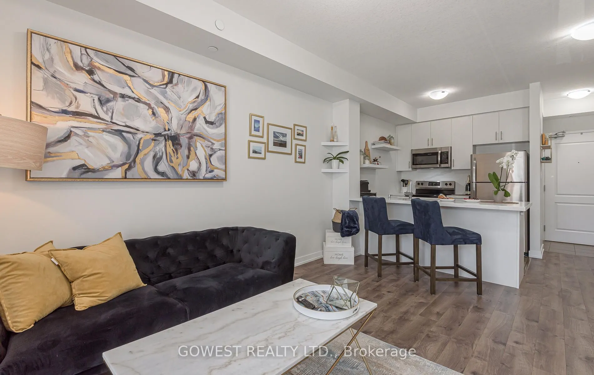 125 Shoreview Place, #301