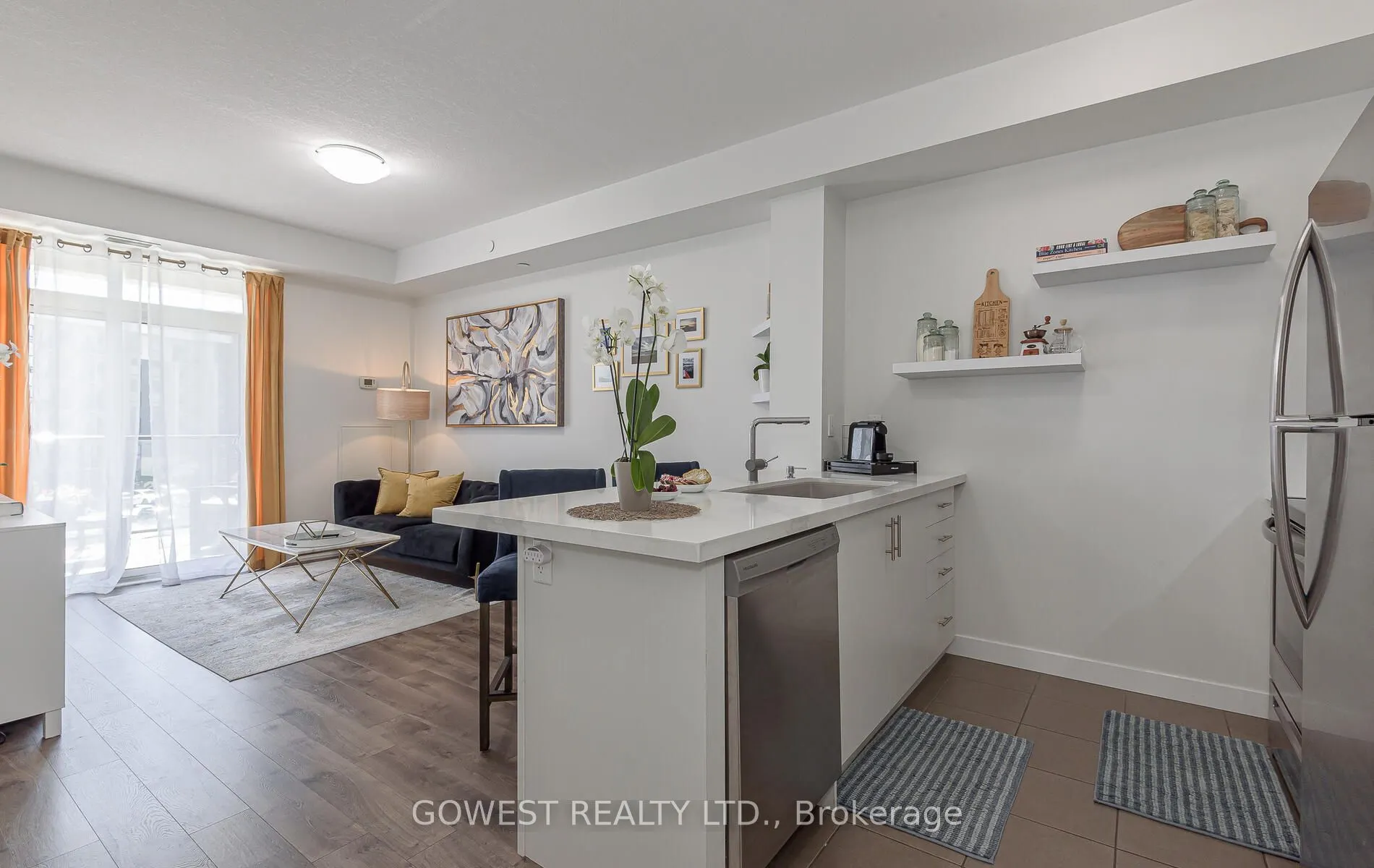 125 Shoreview Place, #301