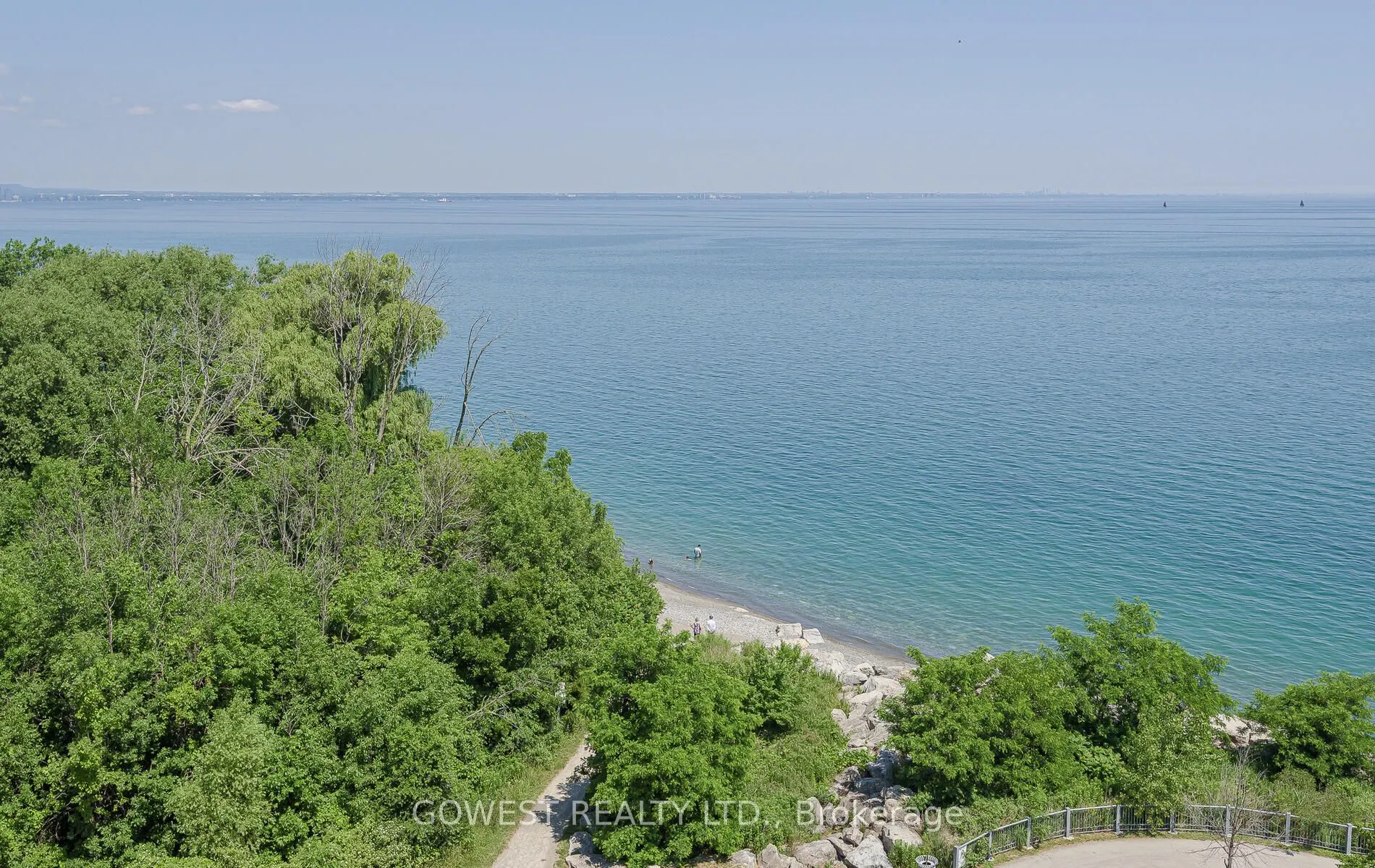 125 Shoreview Place, #301