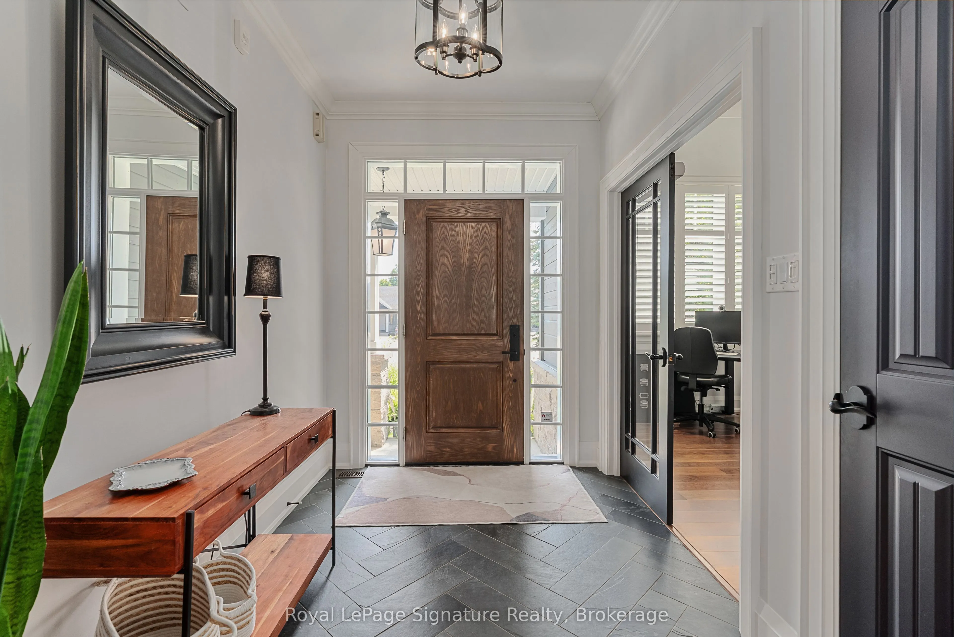 108 HOGGARD Court