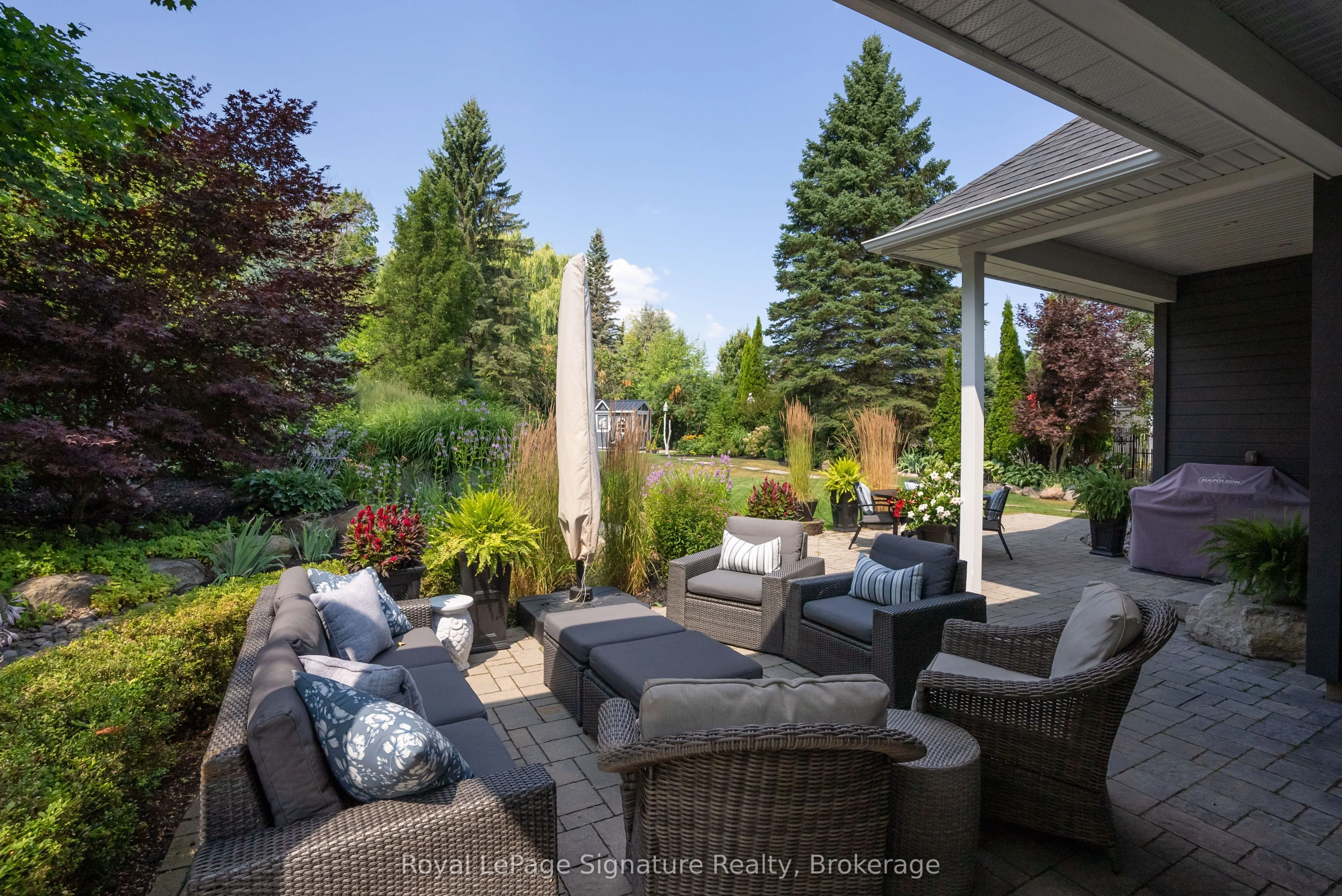 108 HOGGARD Court