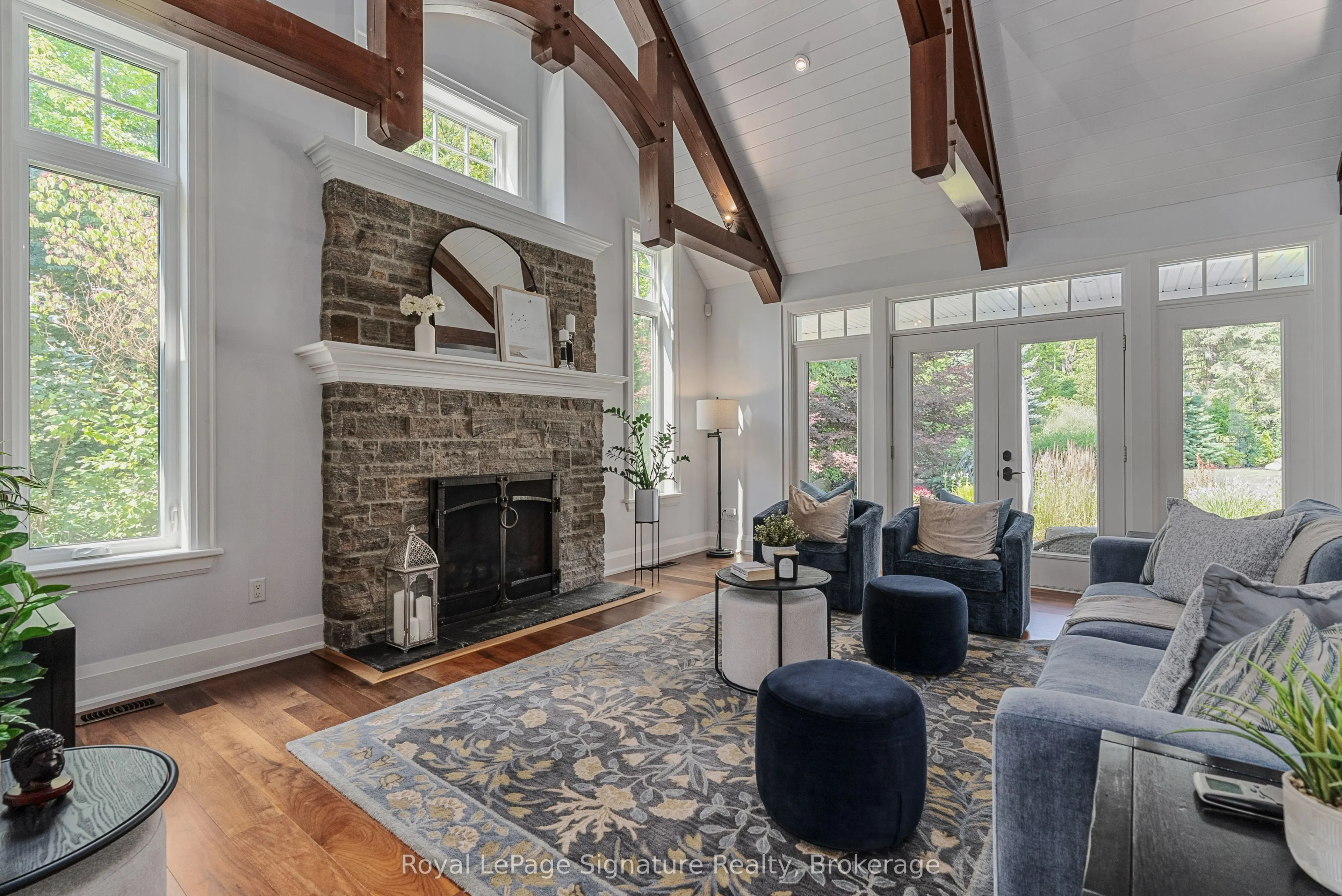 108 HOGGARD Court