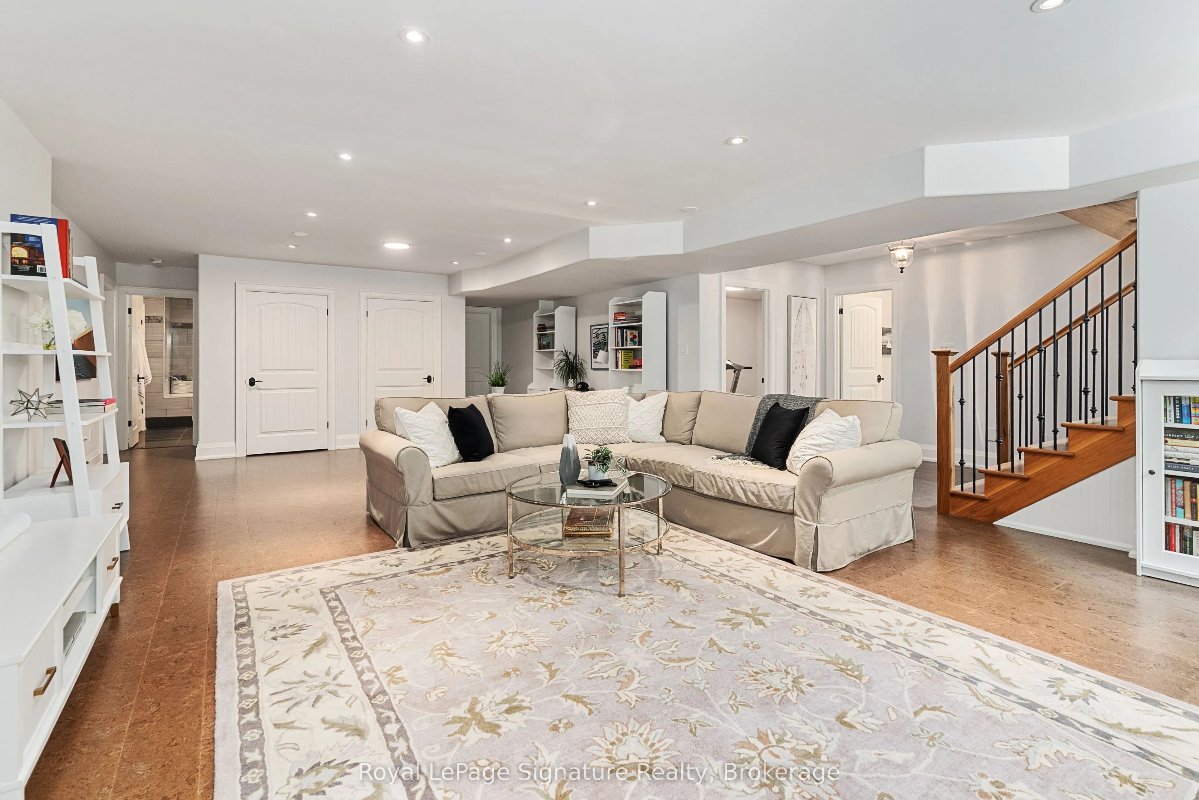108 HOGGARD Court