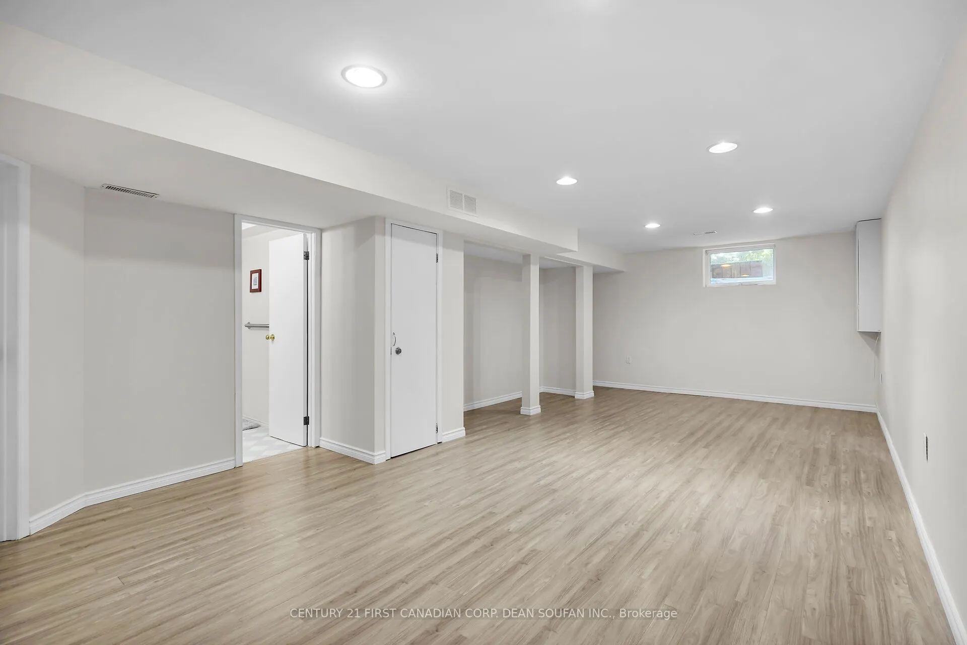 1592 Aldersbrook Road