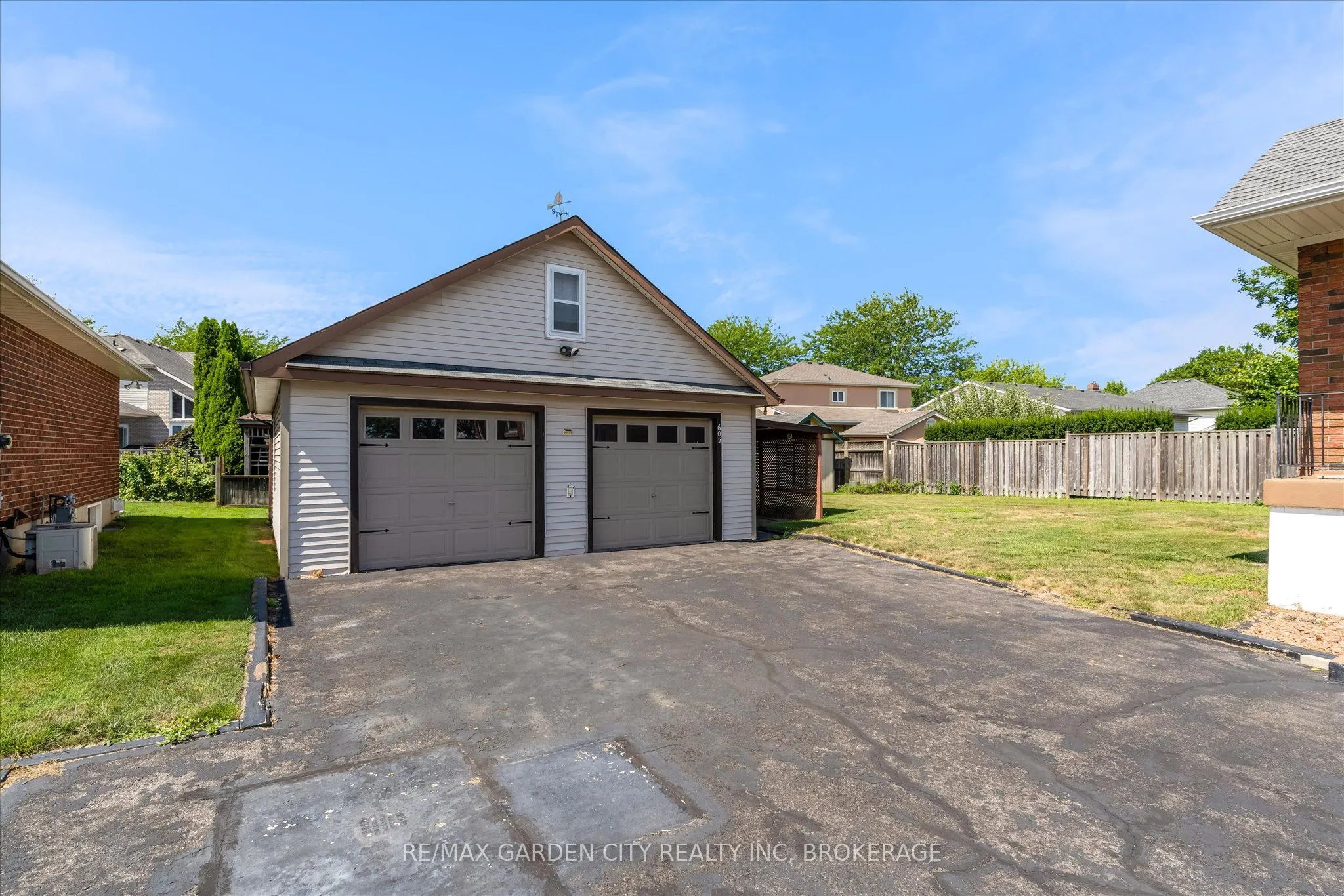 605 Bunting Road