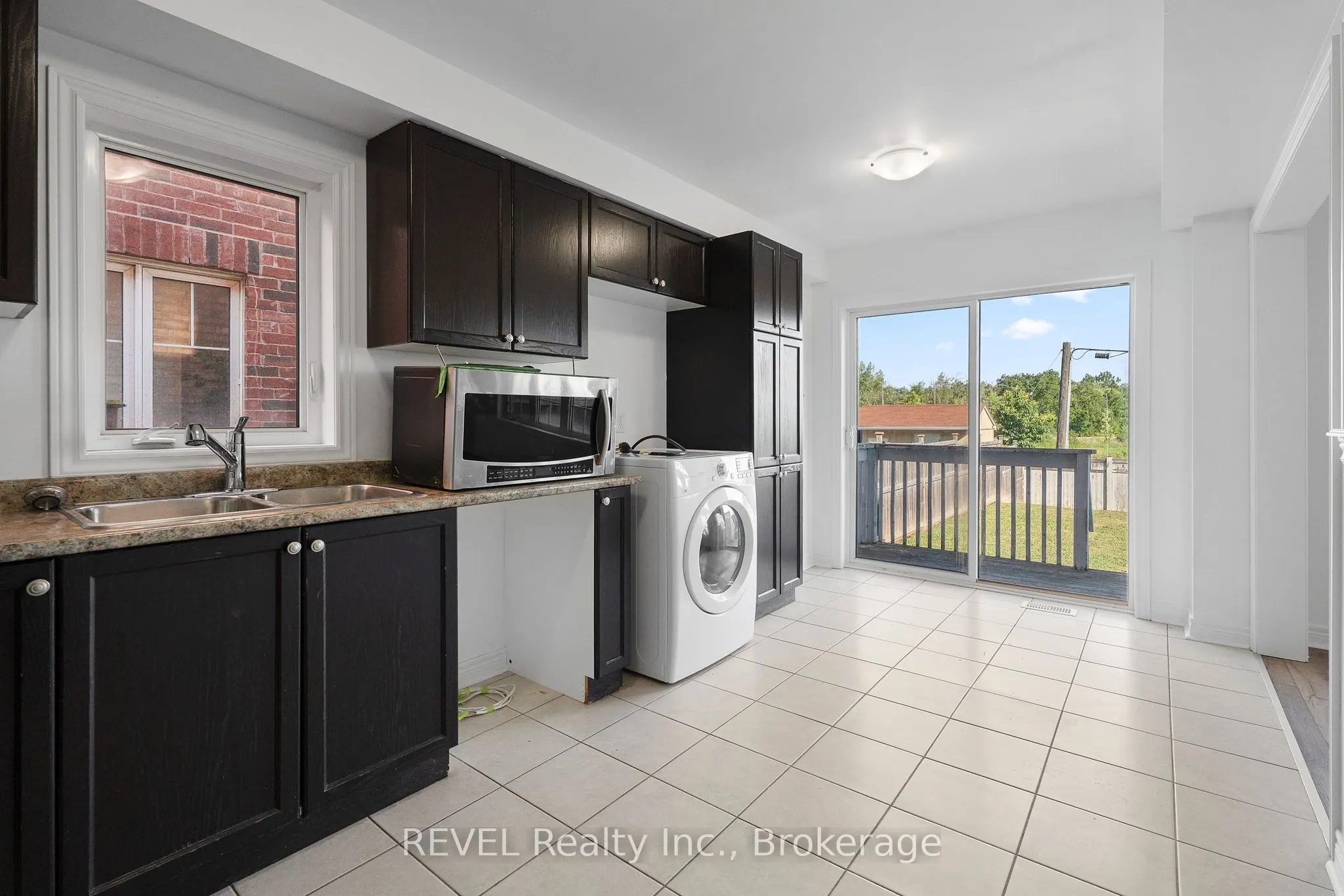 4 Keith Crescent
