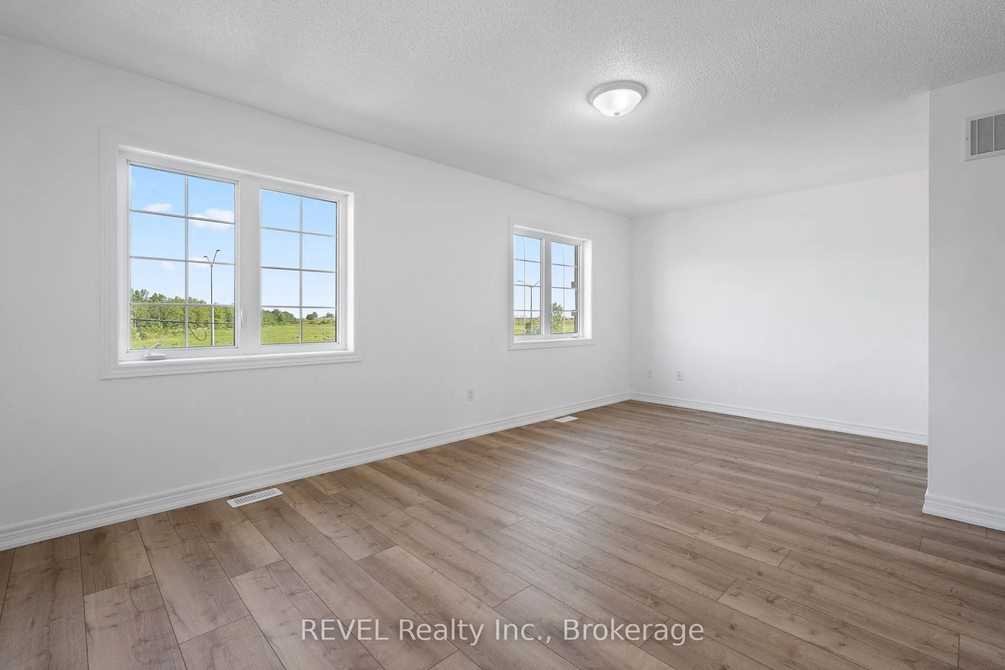 4 Keith Crescent