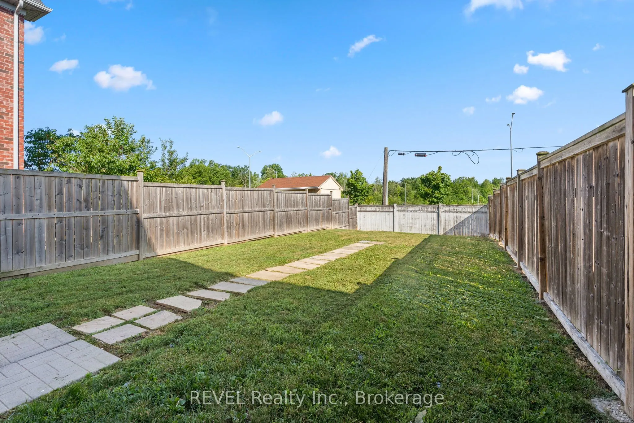 4 Keith Crescent
