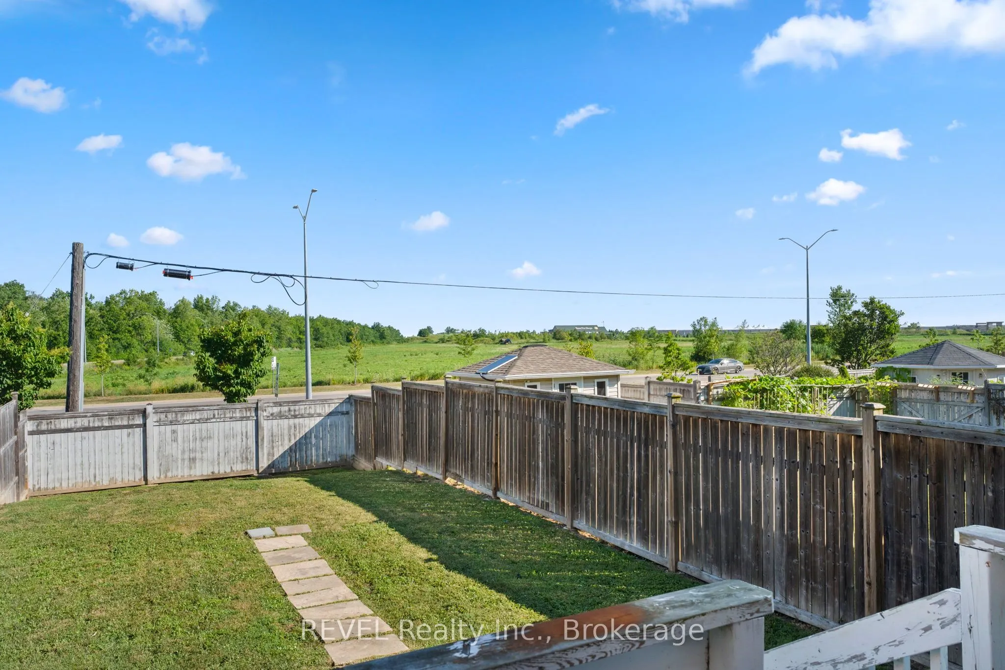 4 Keith Crescent