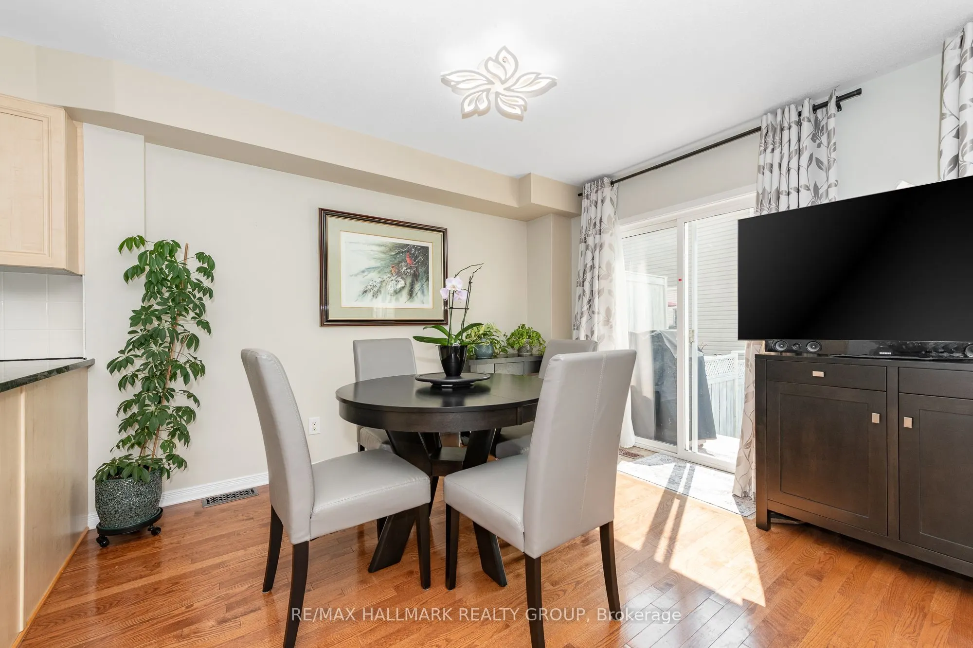 261 Parkrose Private