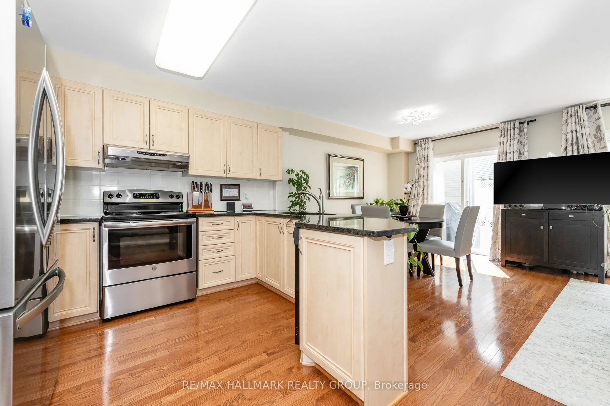 261 Parkrose Private