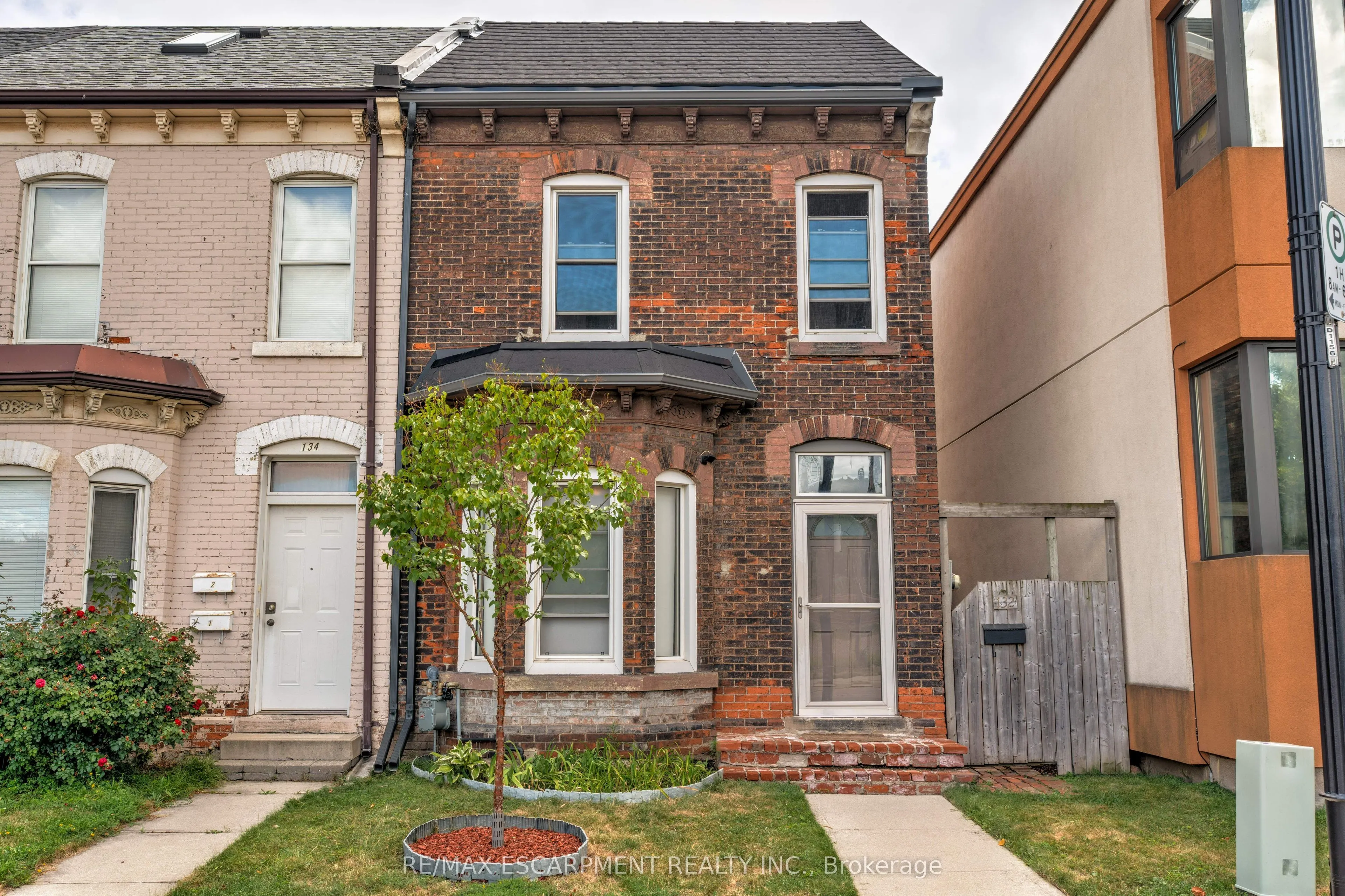 132 Ferguson Avenue N