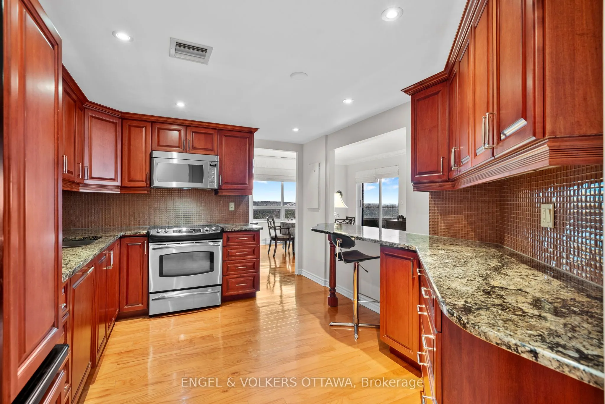 3105 Carling Avenue, #1604