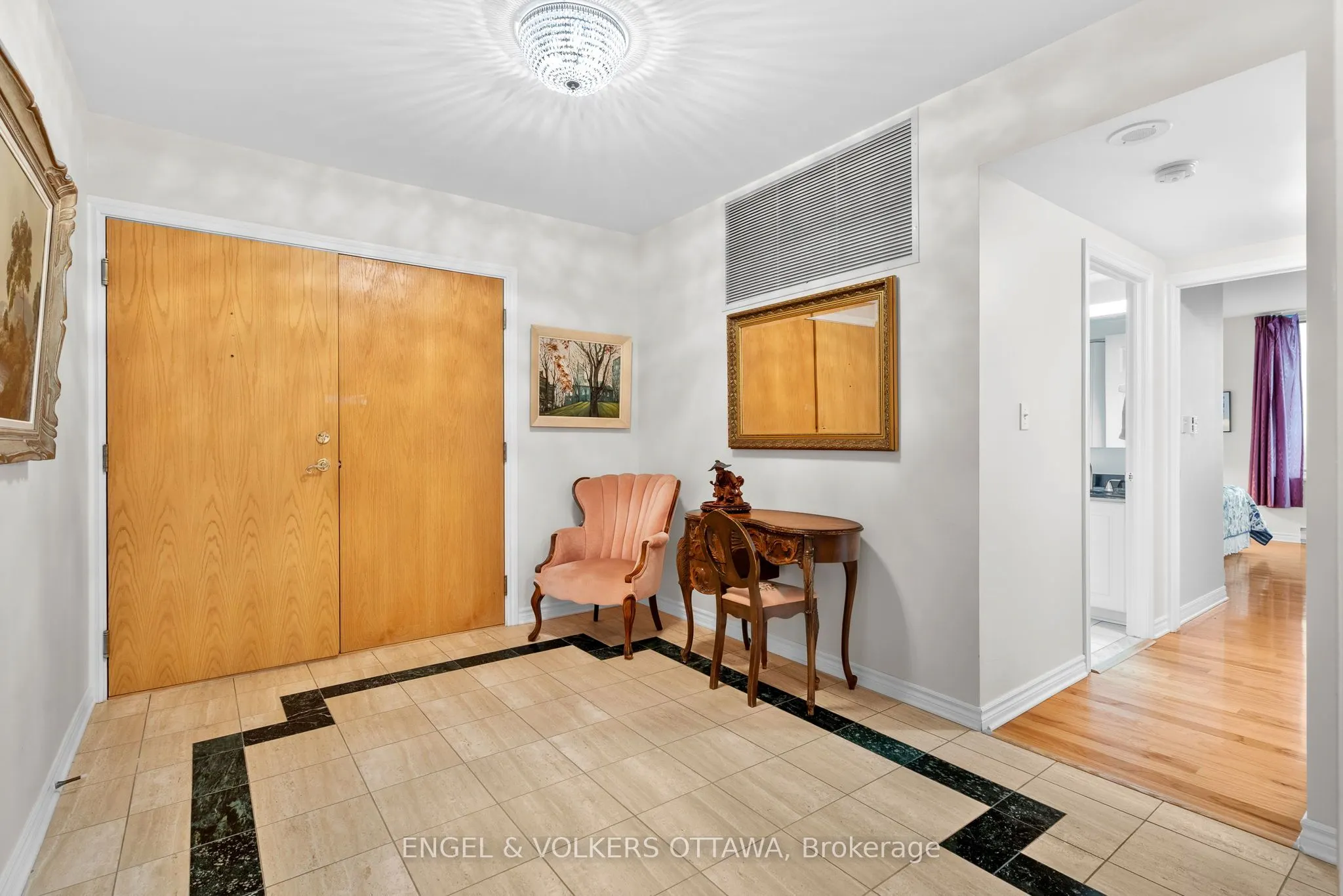 3105 Carling Avenue, #1604