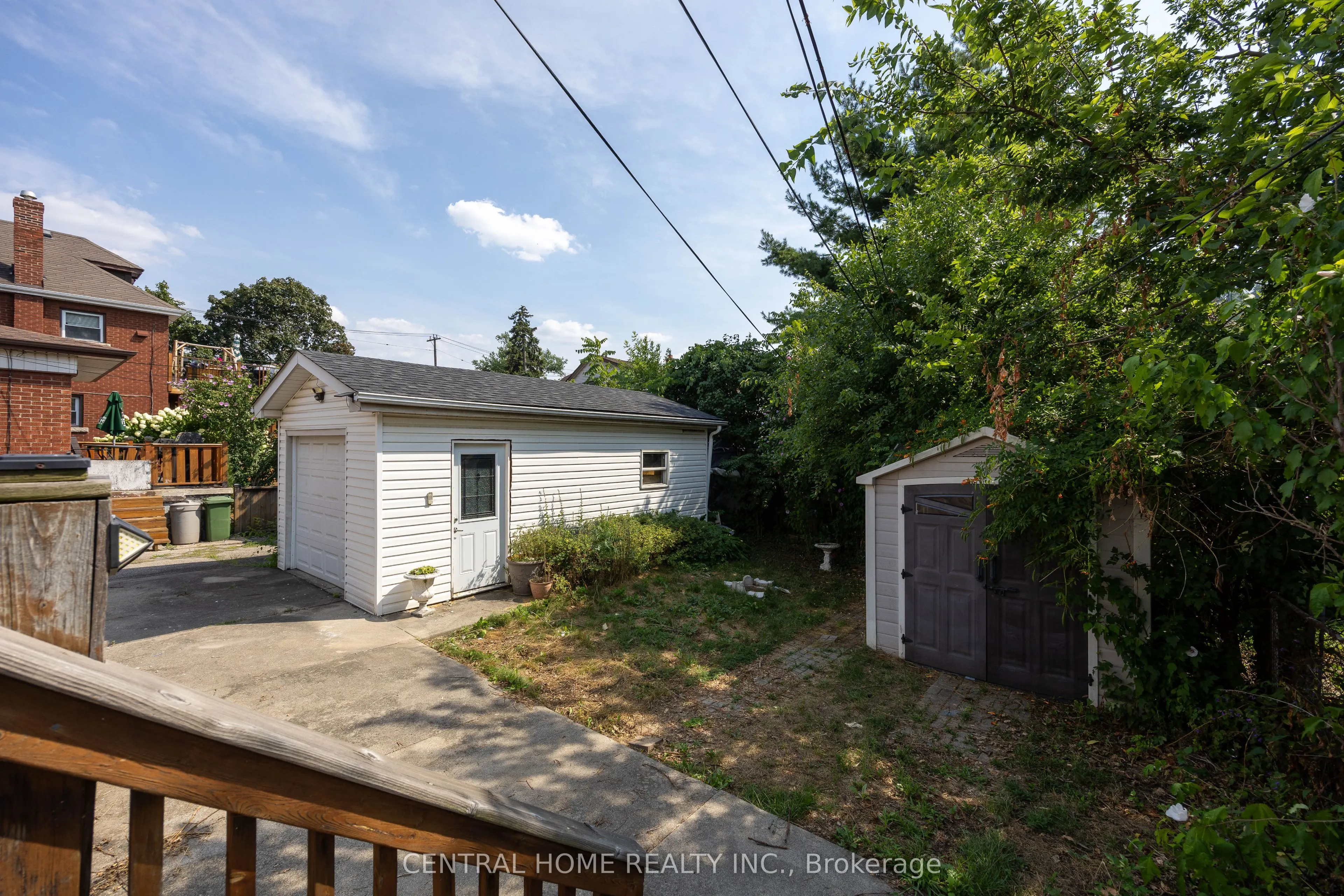 1650 King Street E