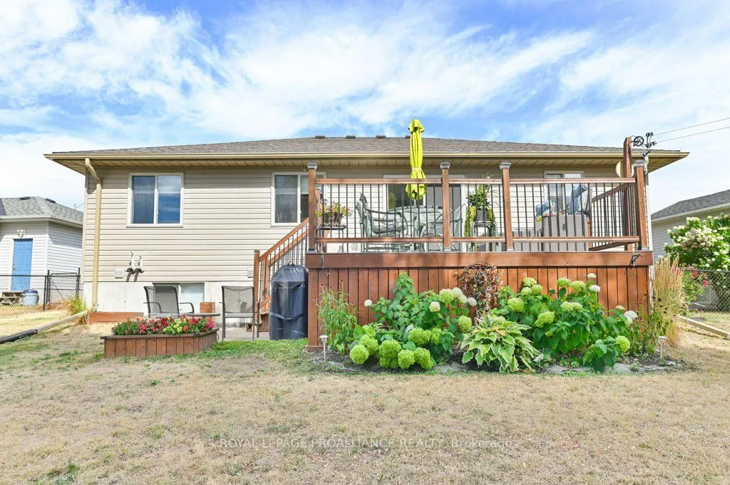 12 Stonegate Crescent