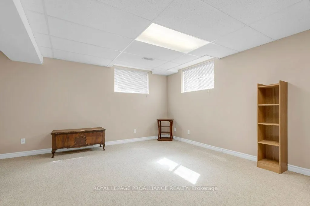 12 Stonegate Crescent